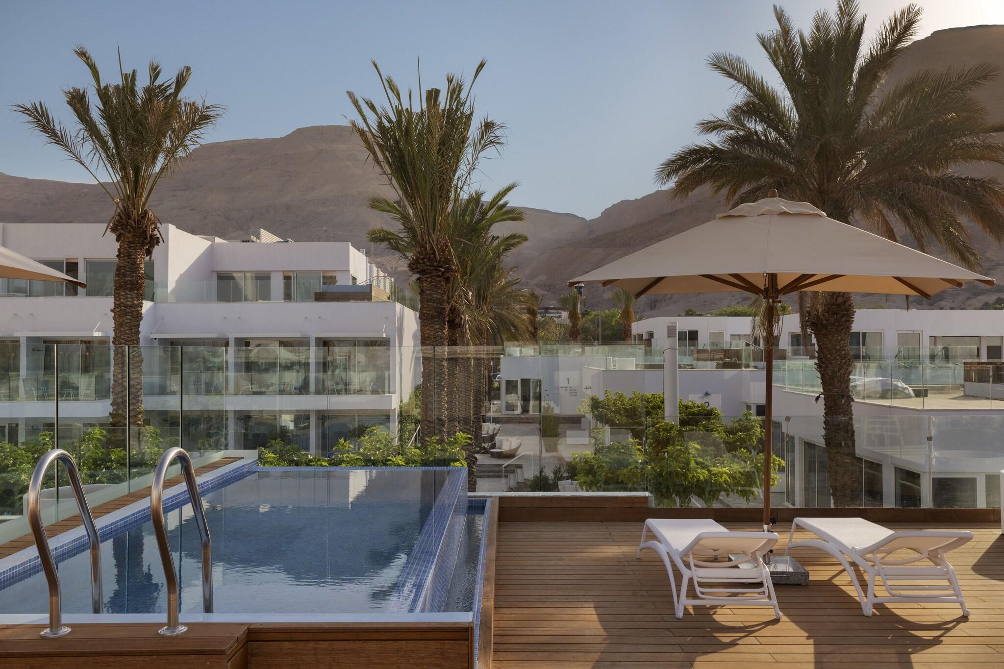 Double Premium King Bed