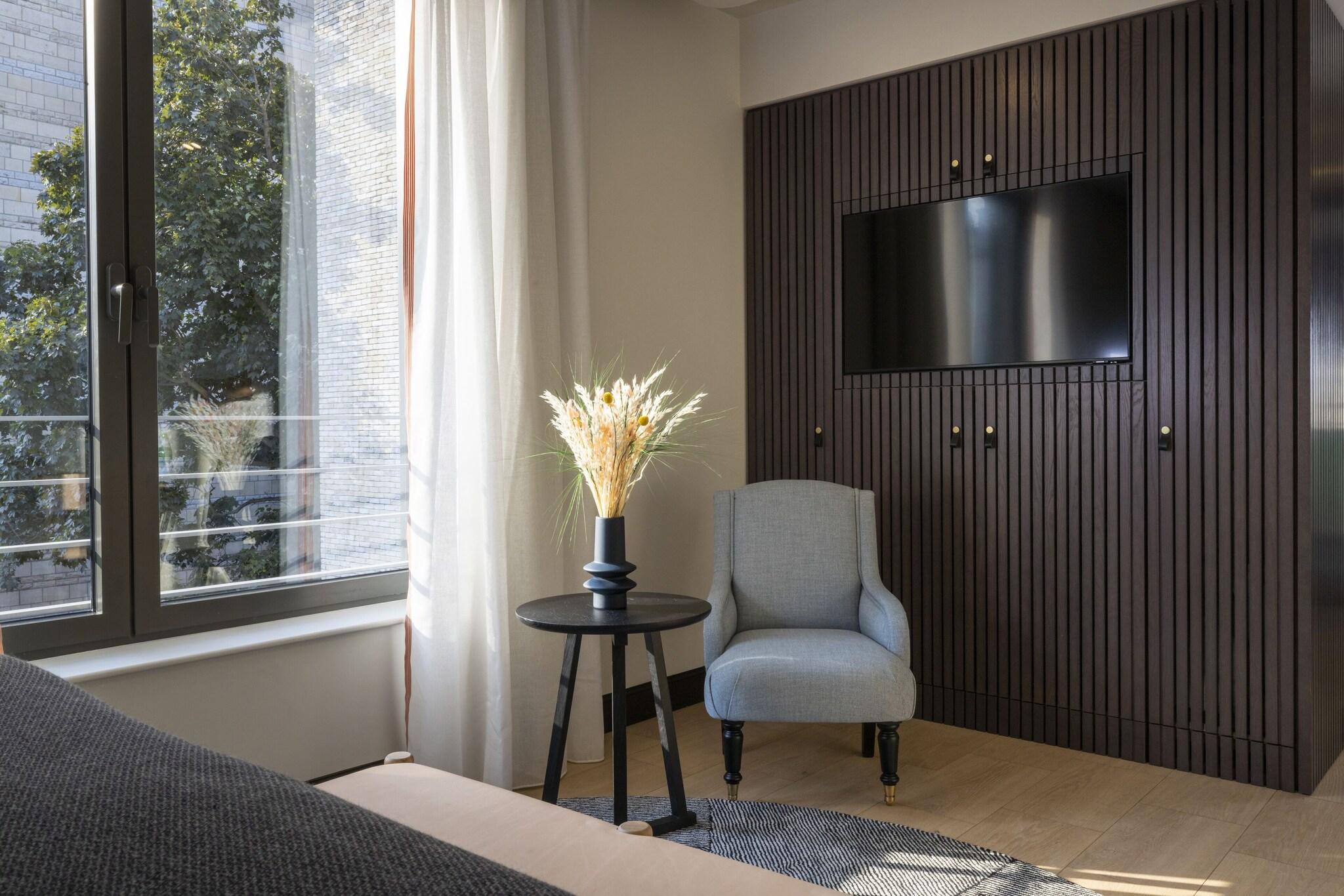 Family Room Two Queen Beds