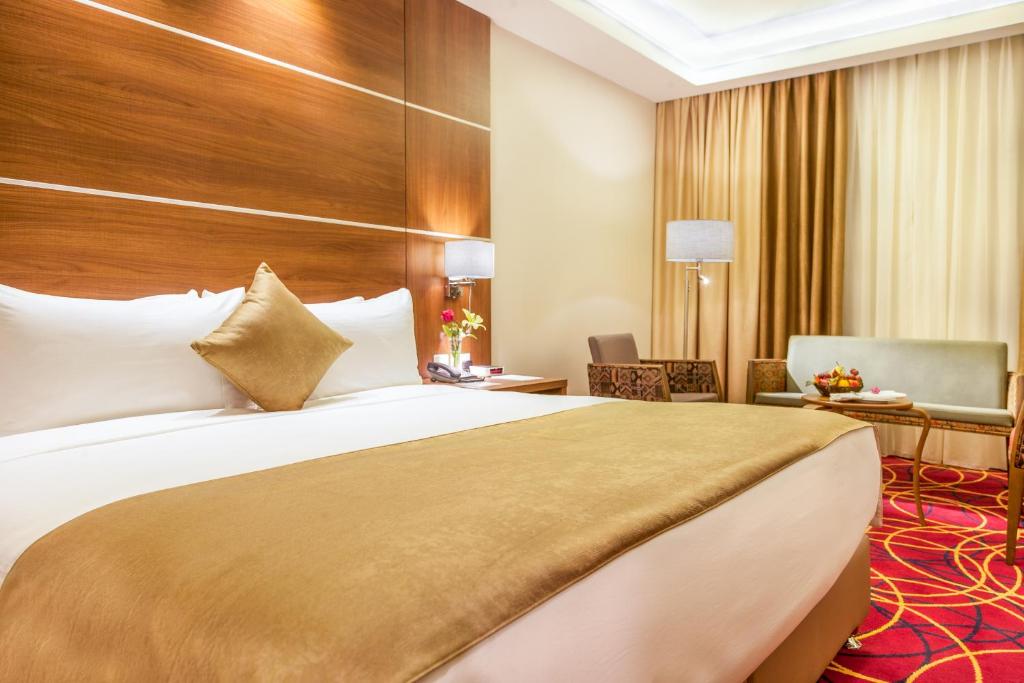 Room Deluxe King Bed