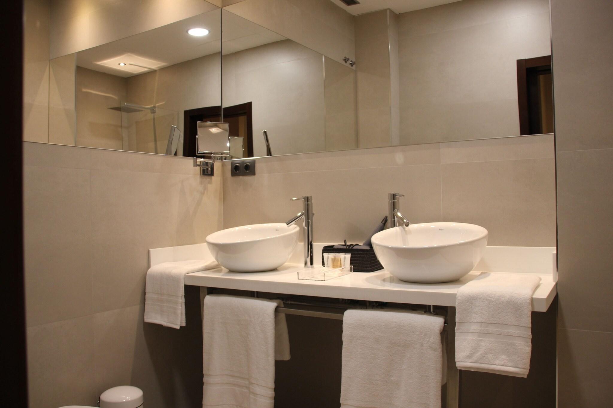 Junior Suite King Size Bed