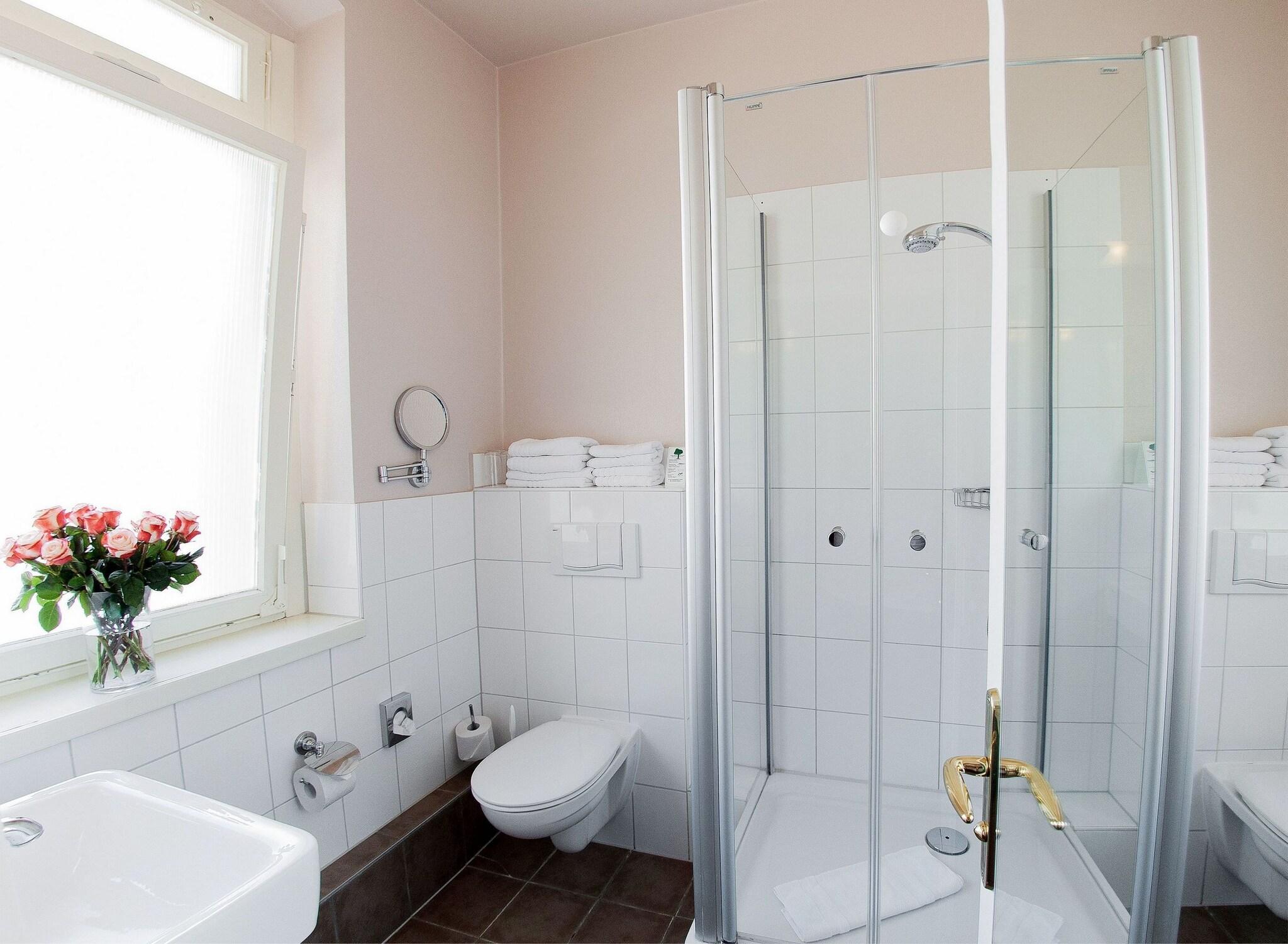 Double Deluxe Queen Bed