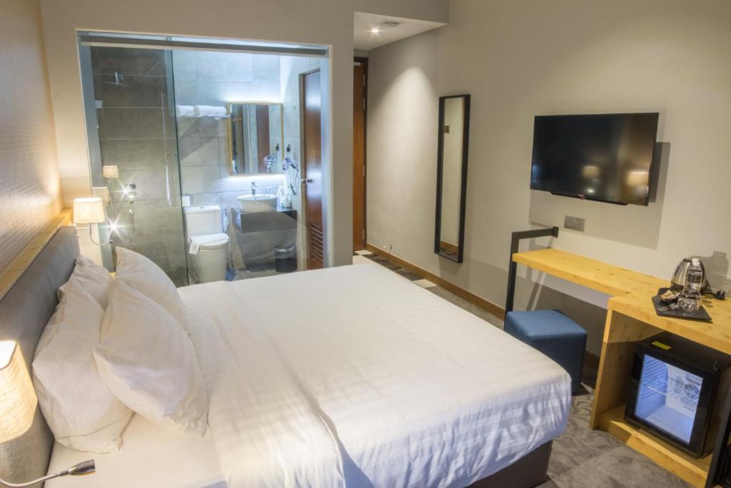 Double Deluxe King Bed