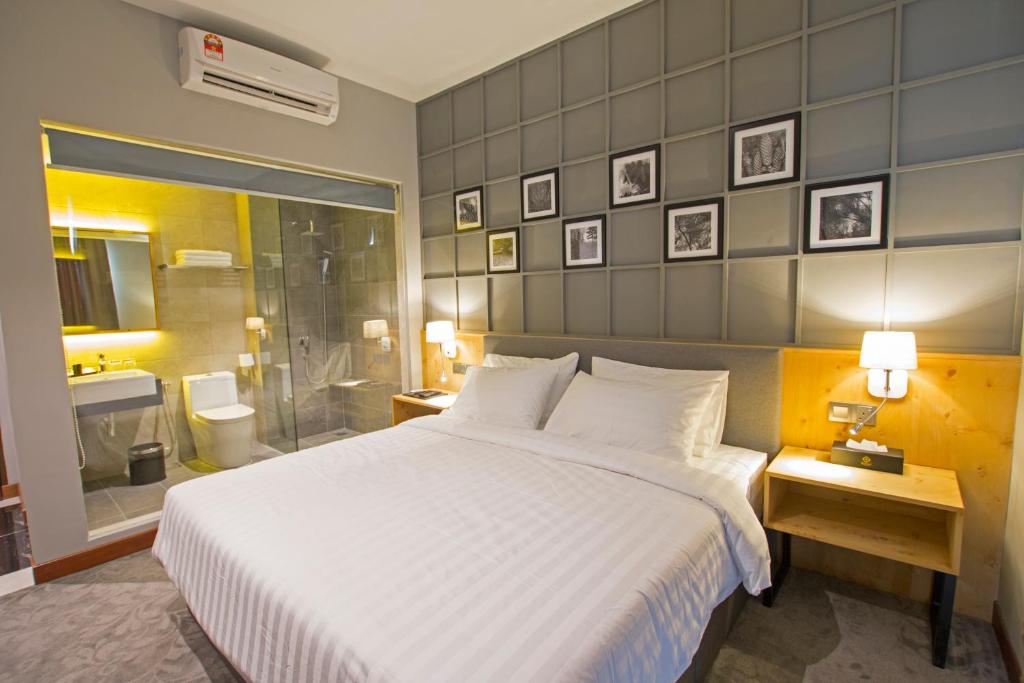 Double Deluxe with Balcony