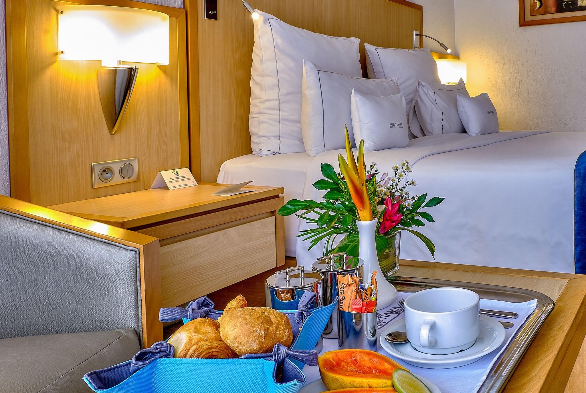 Double Classic Queen Bed