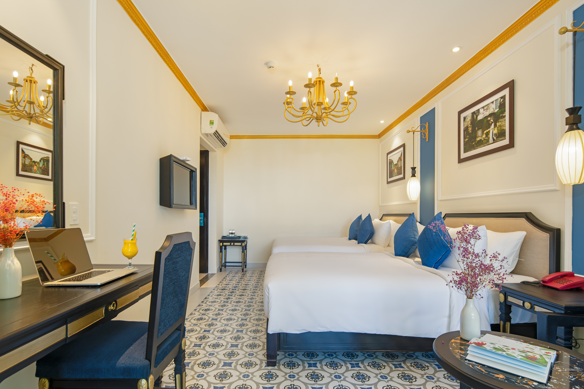 Family Room Capacity 4