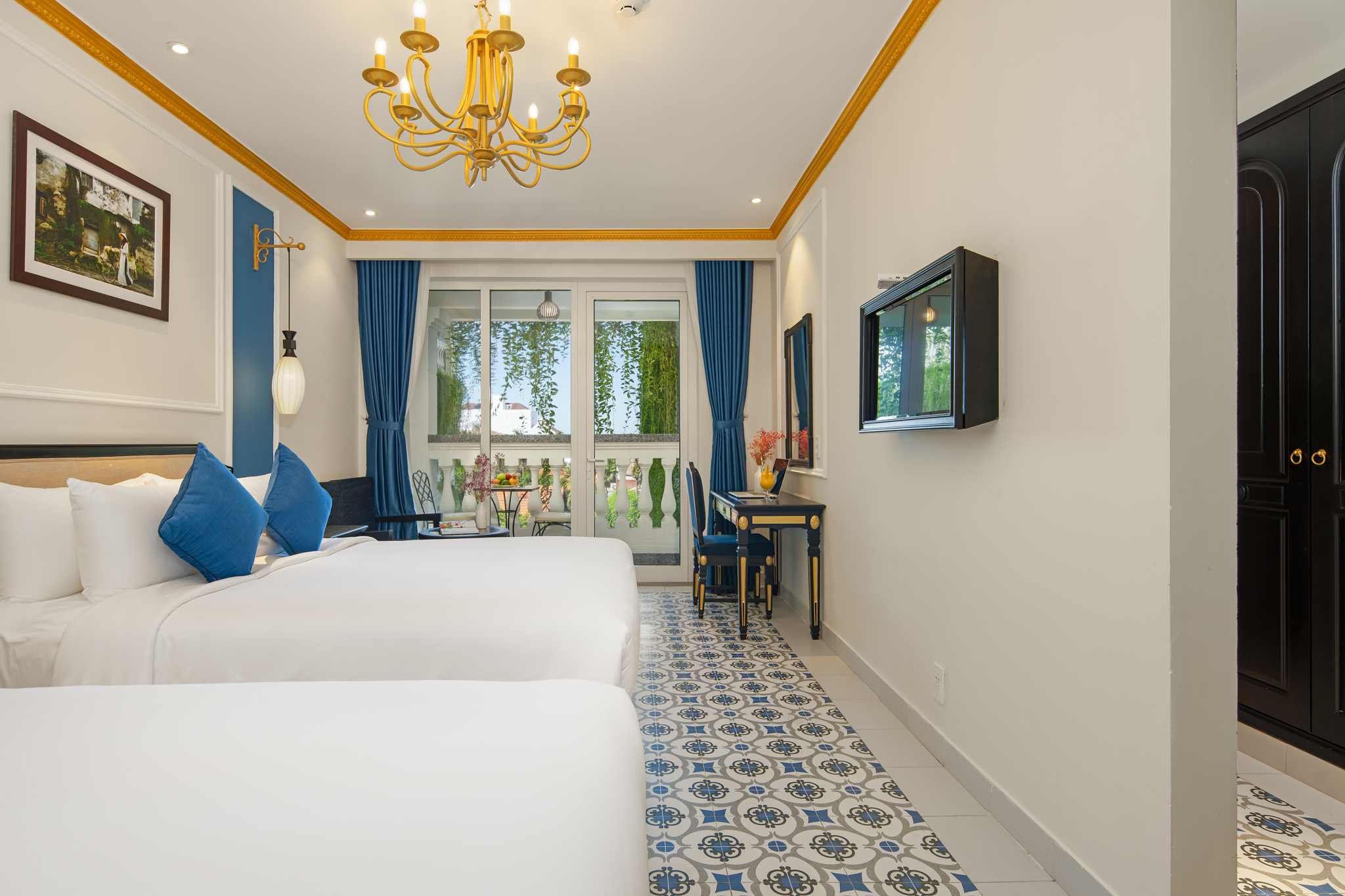 Family Room Capacity 4