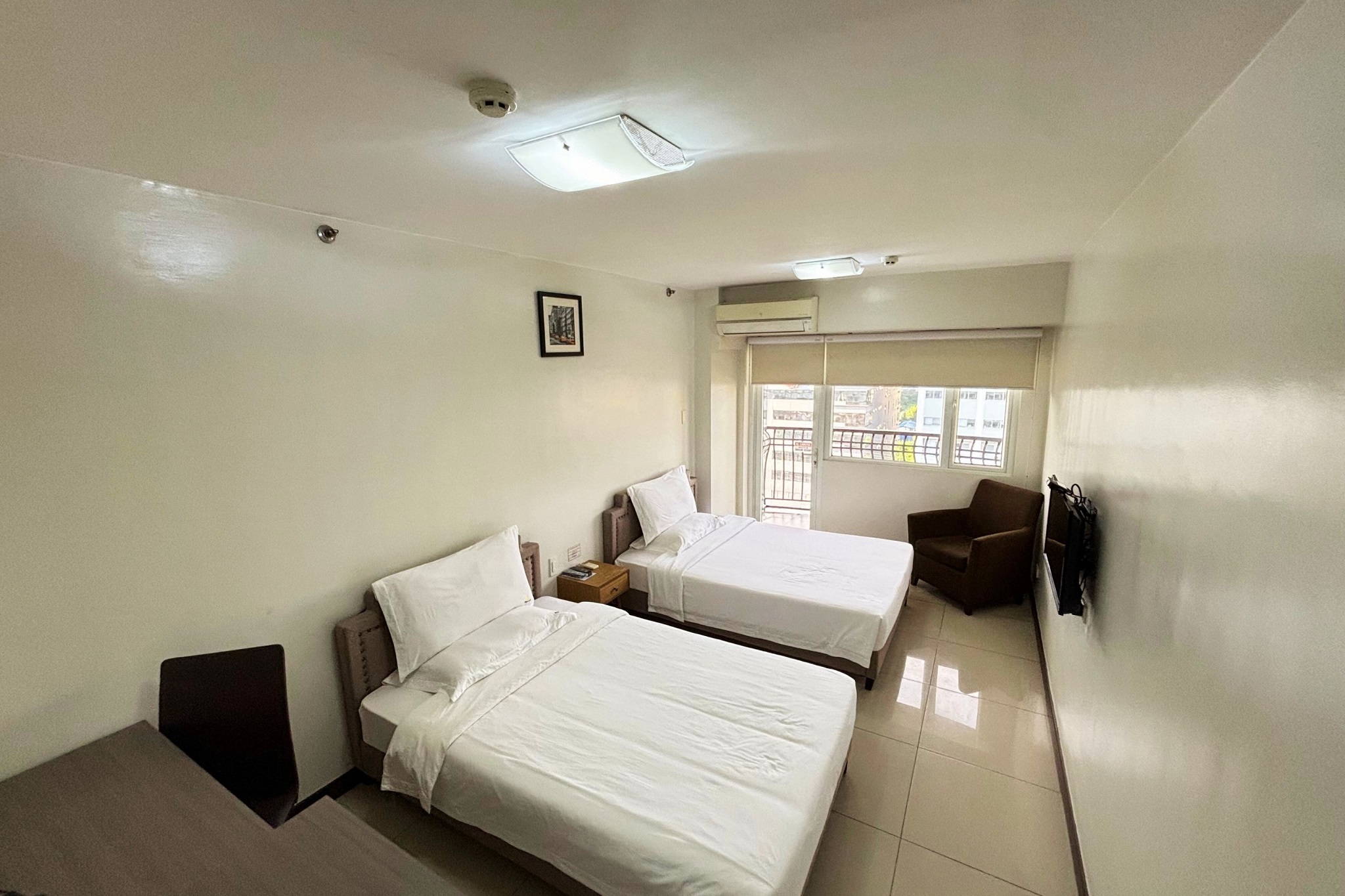 Twin Deluxe with Balcony