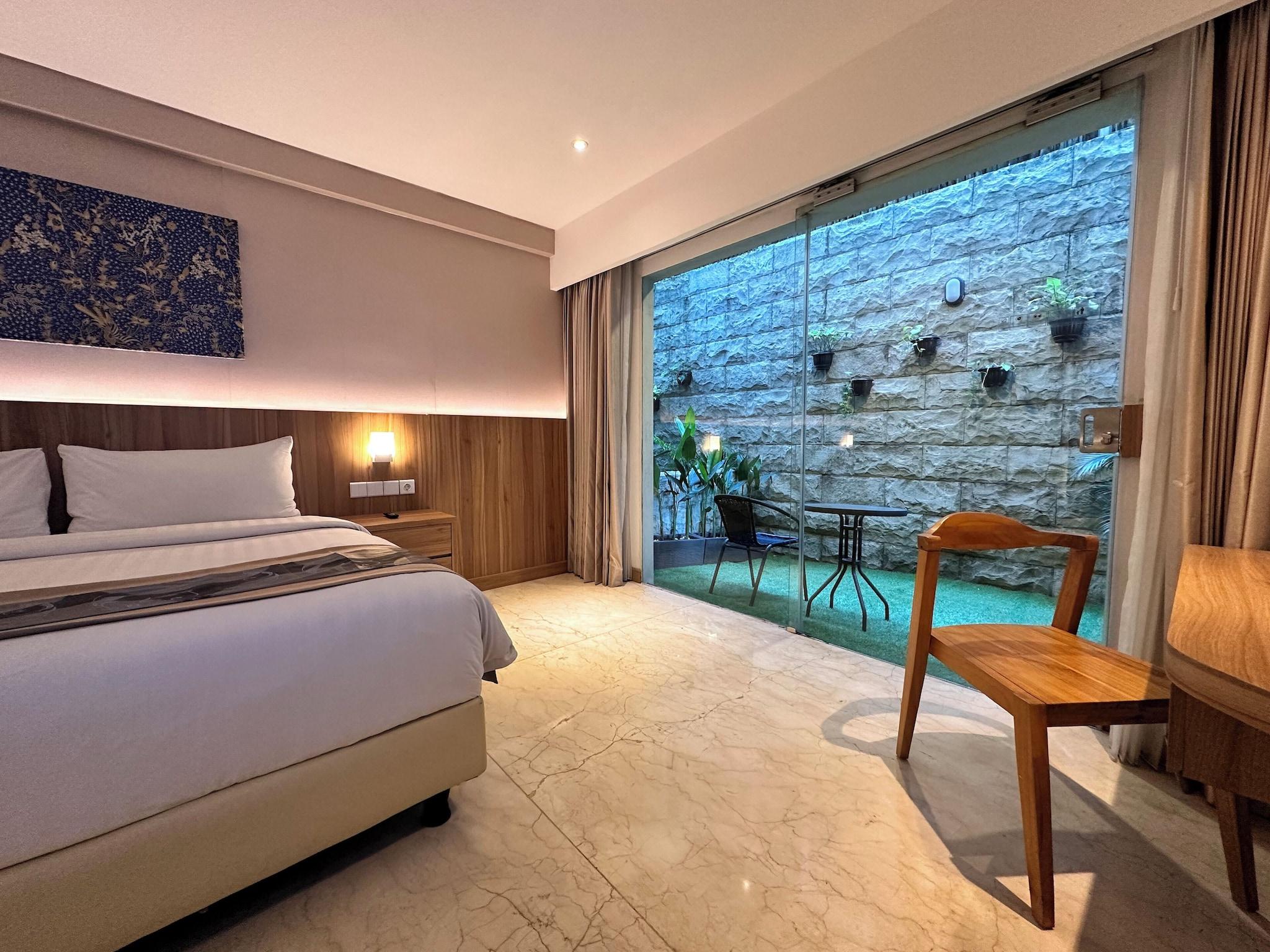 Double or Twin Executive