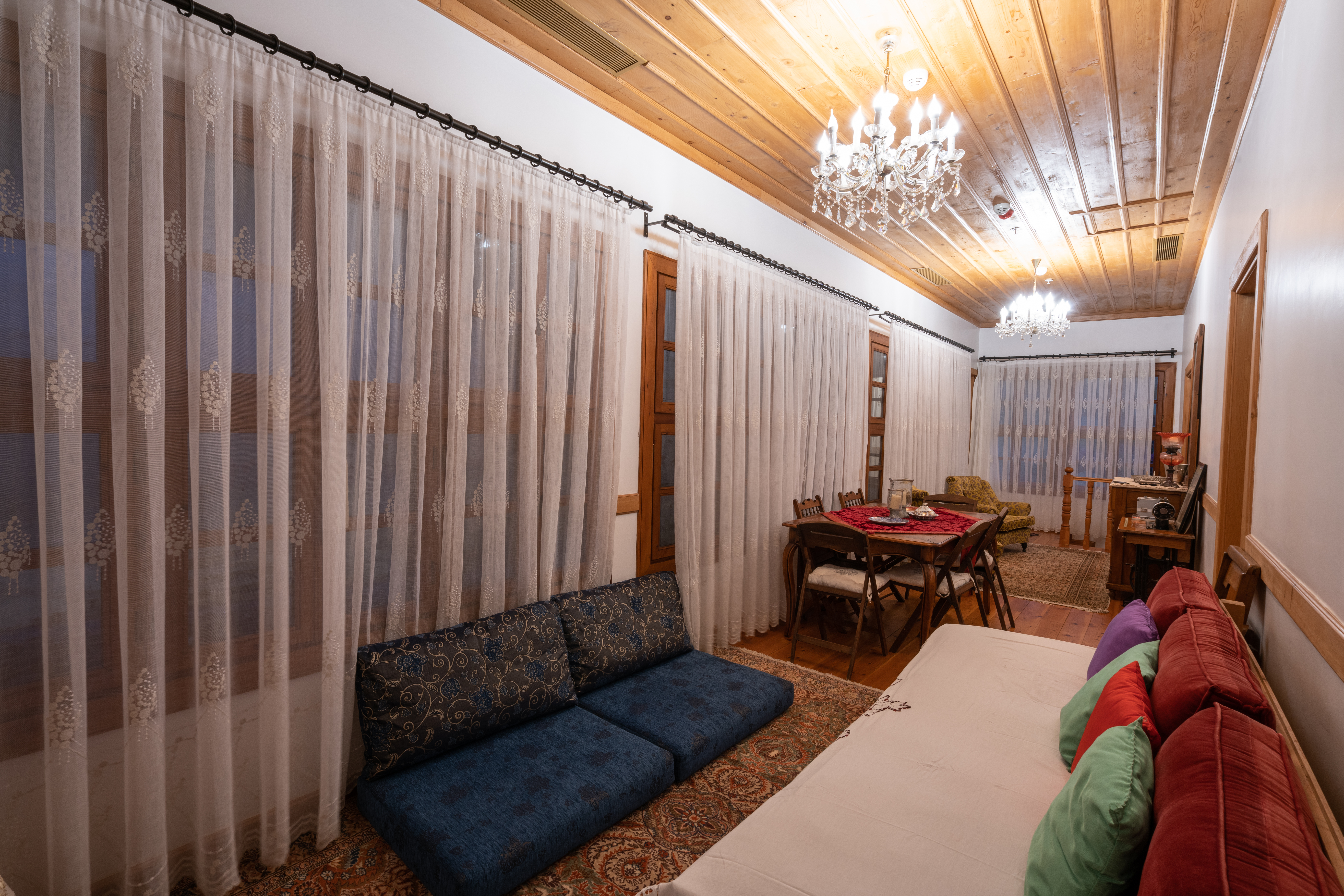 Apartment Three Bedrooms Two Bathrooms