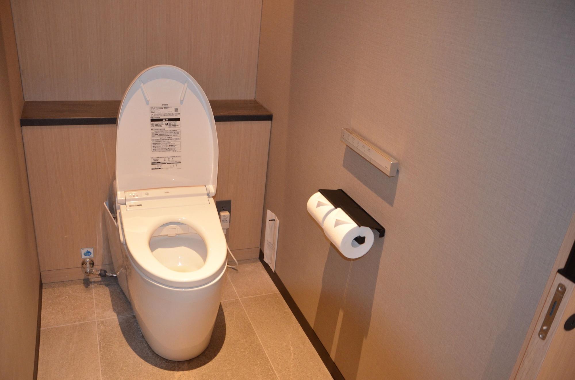 Double Deluxe Queen Bed