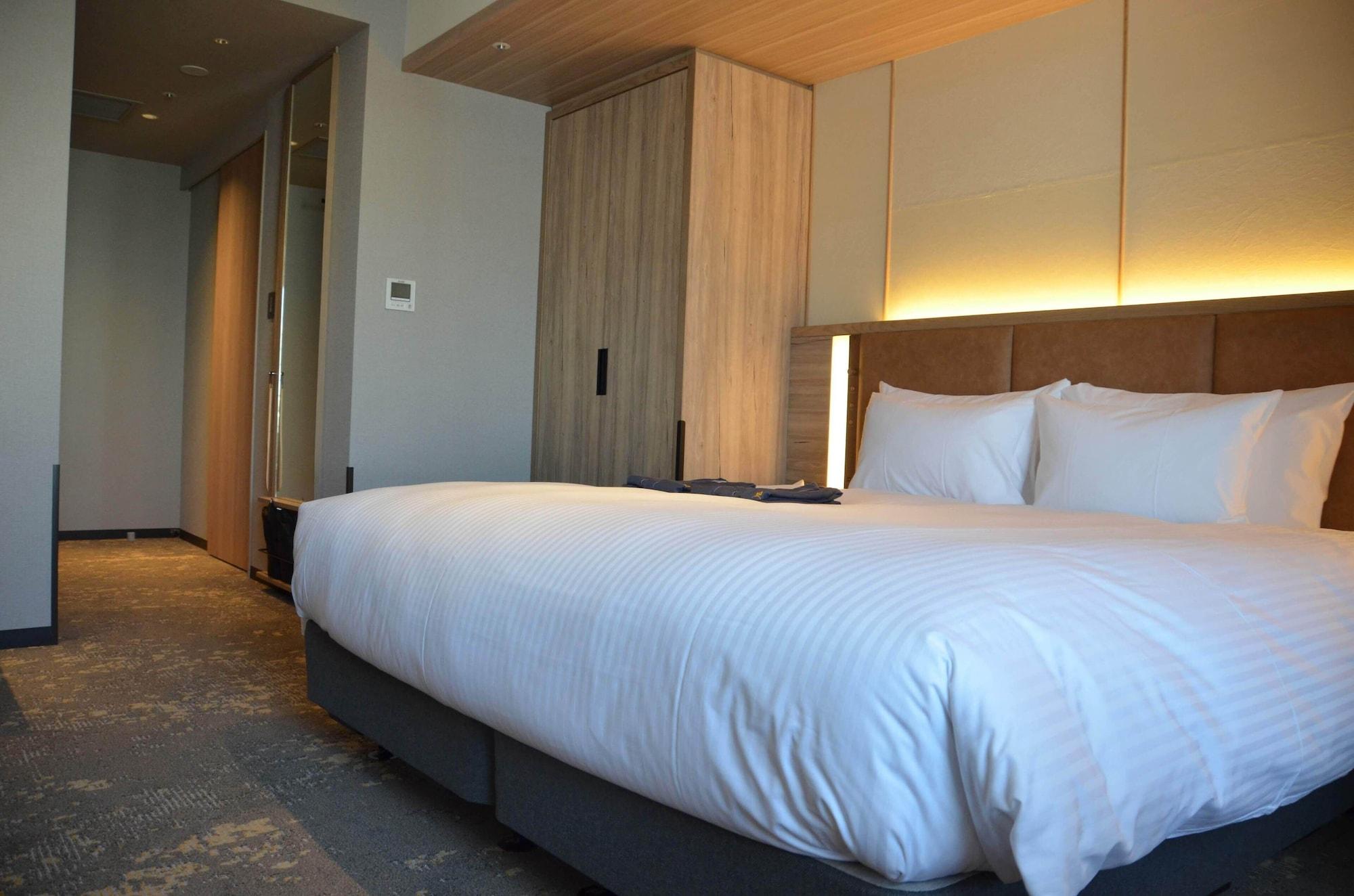 Double Deluxe Queen Bed