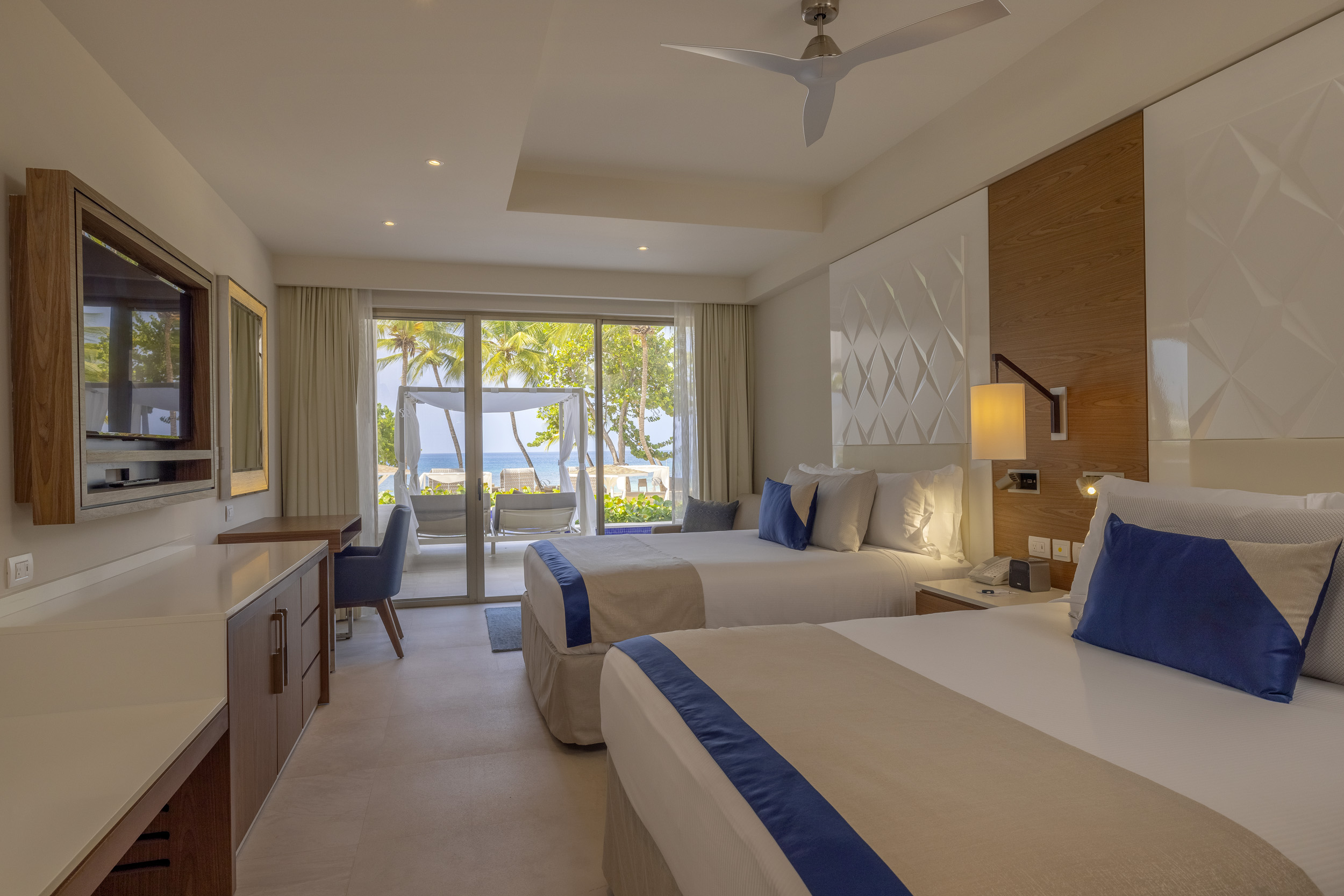 Junior Suite Ocean Front