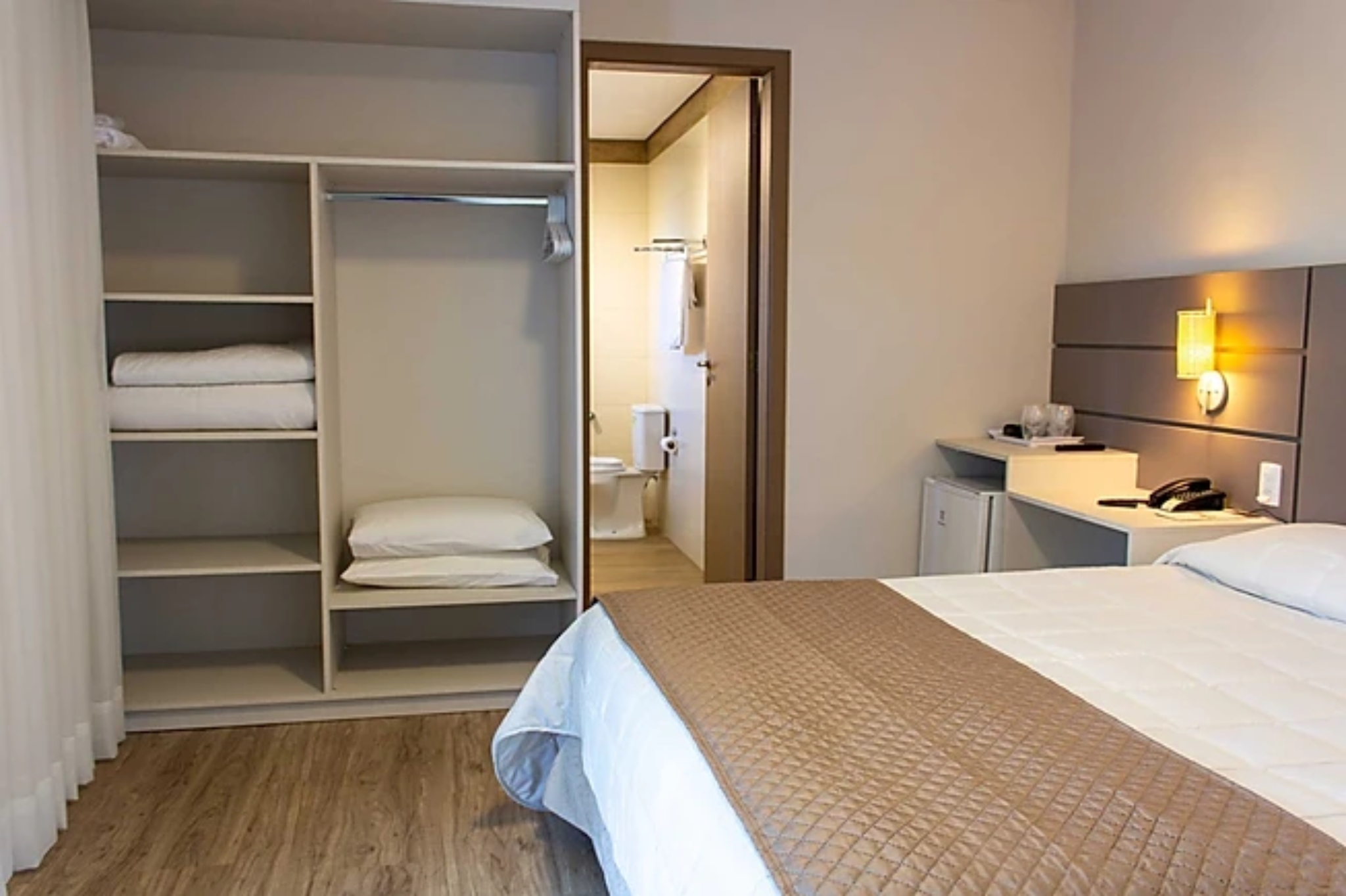 Apartment Capacity 3