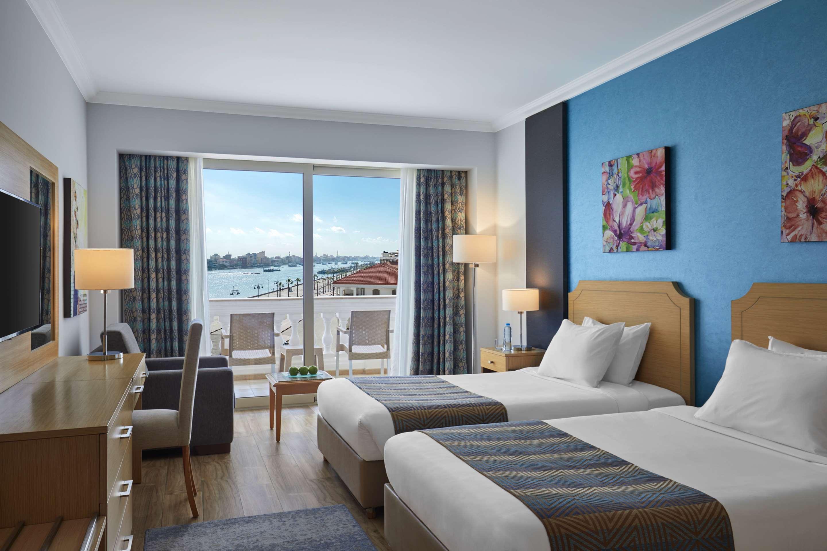 Twin Superior with Views