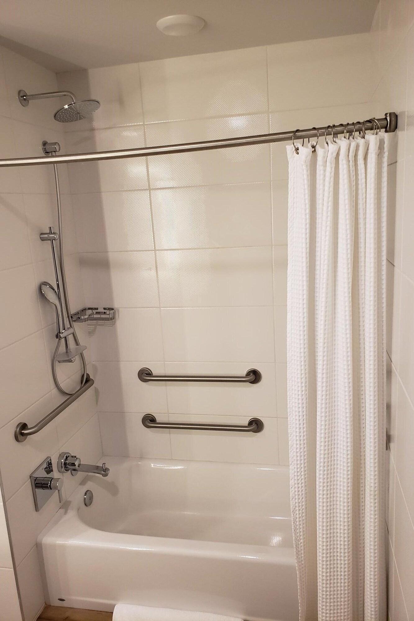 Double Accessible King Size Bed