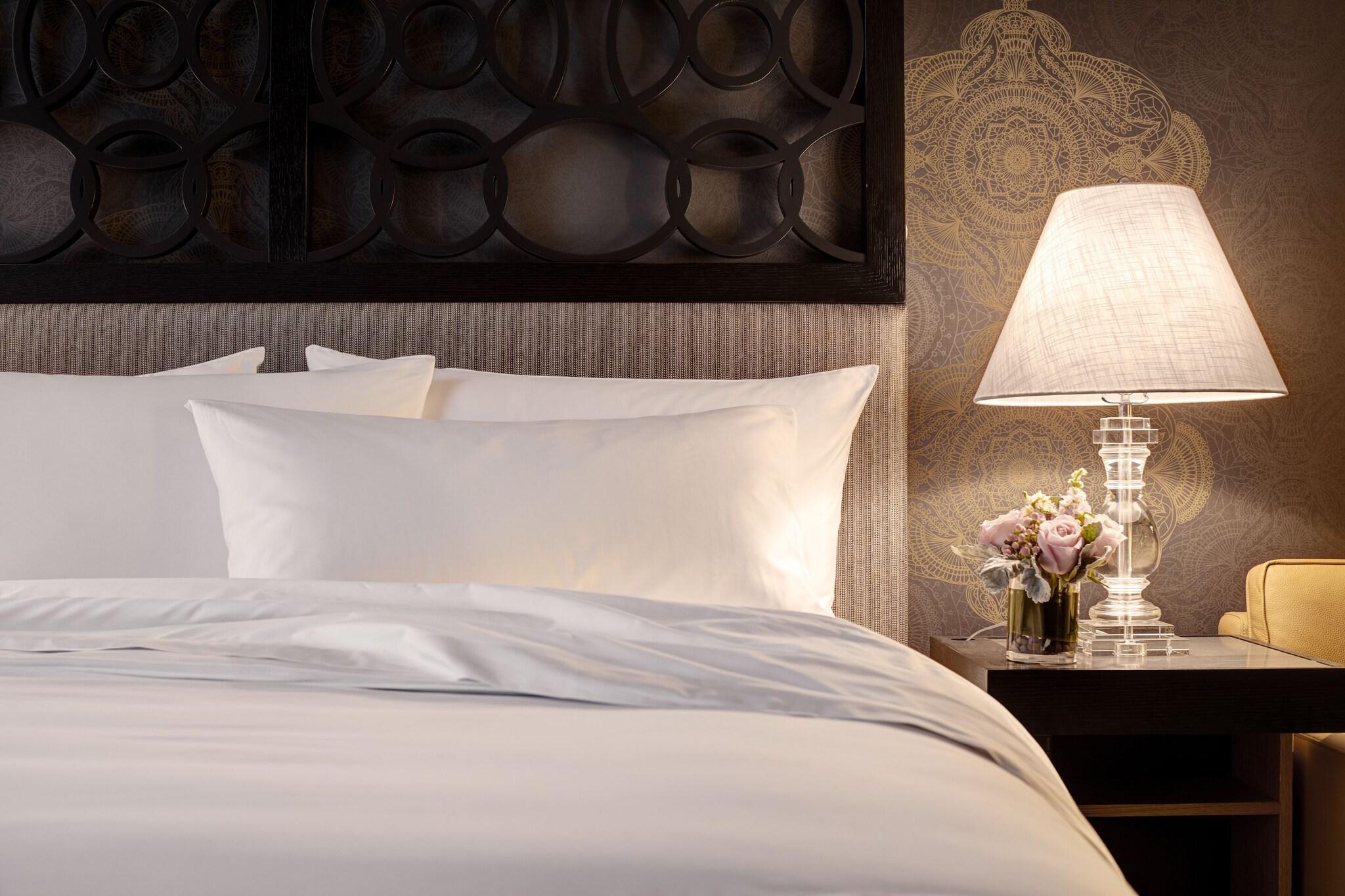 Double Deluxe King Bed