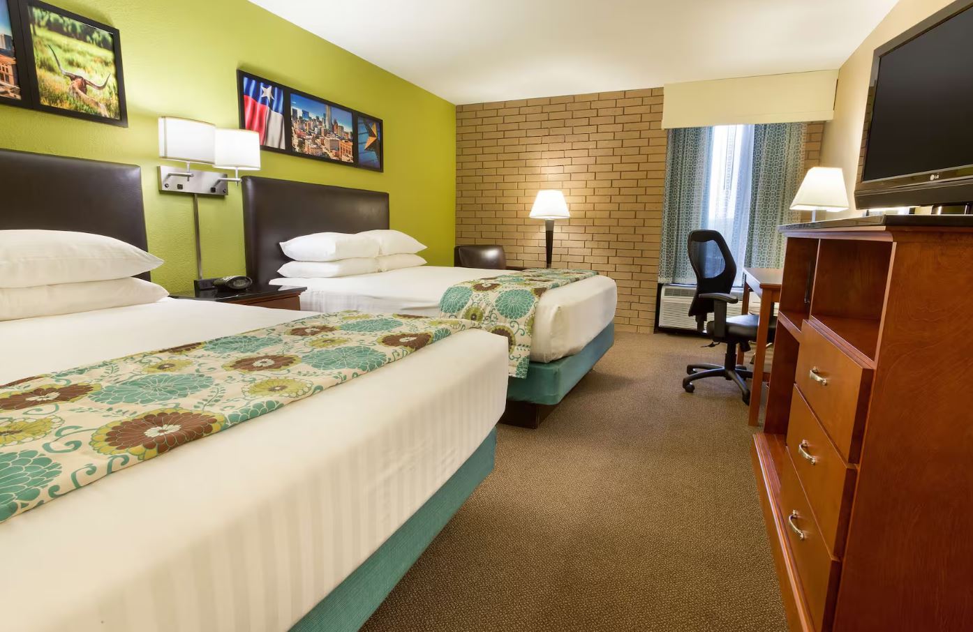 Quadruple Accessible