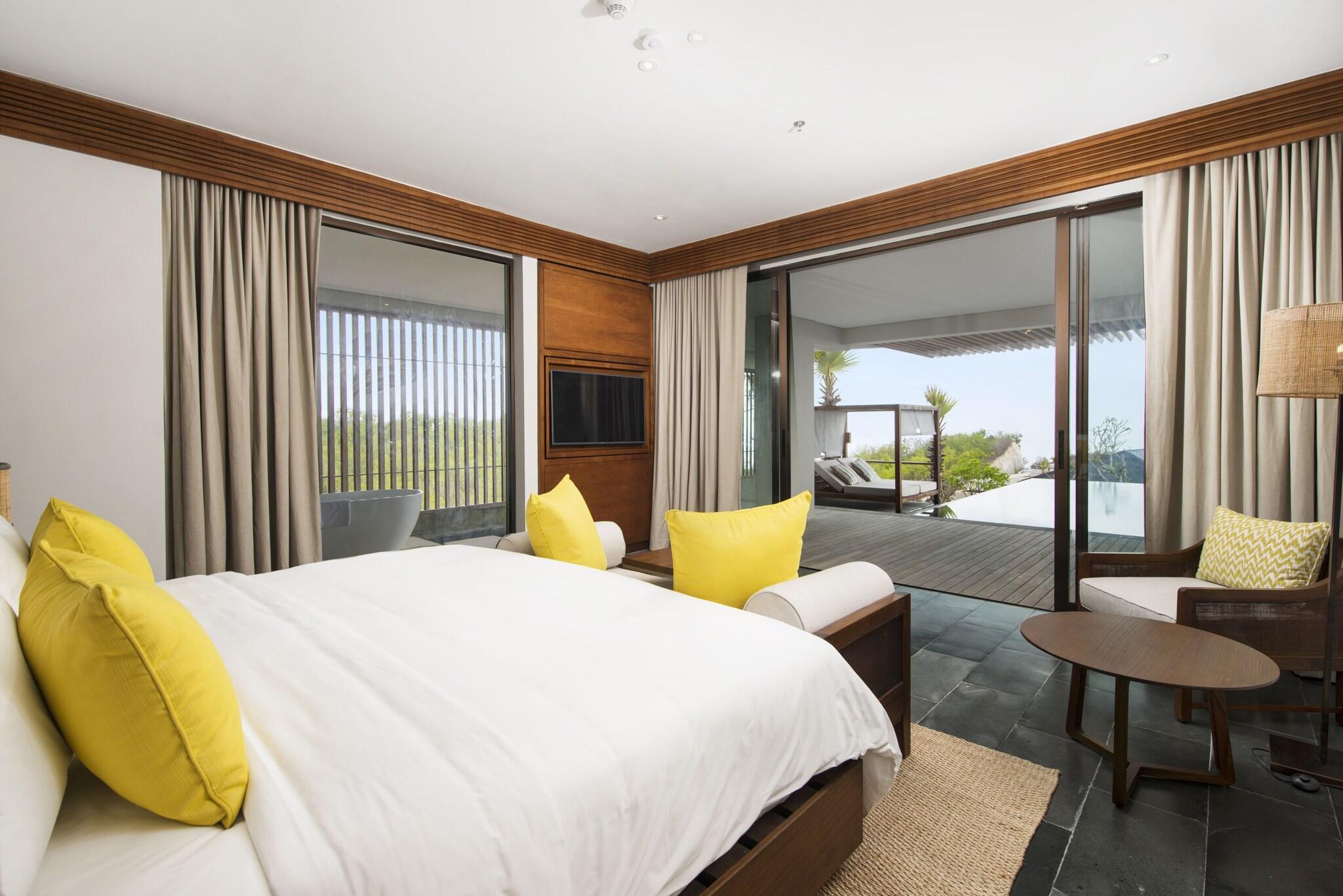 Junior Suite with Views