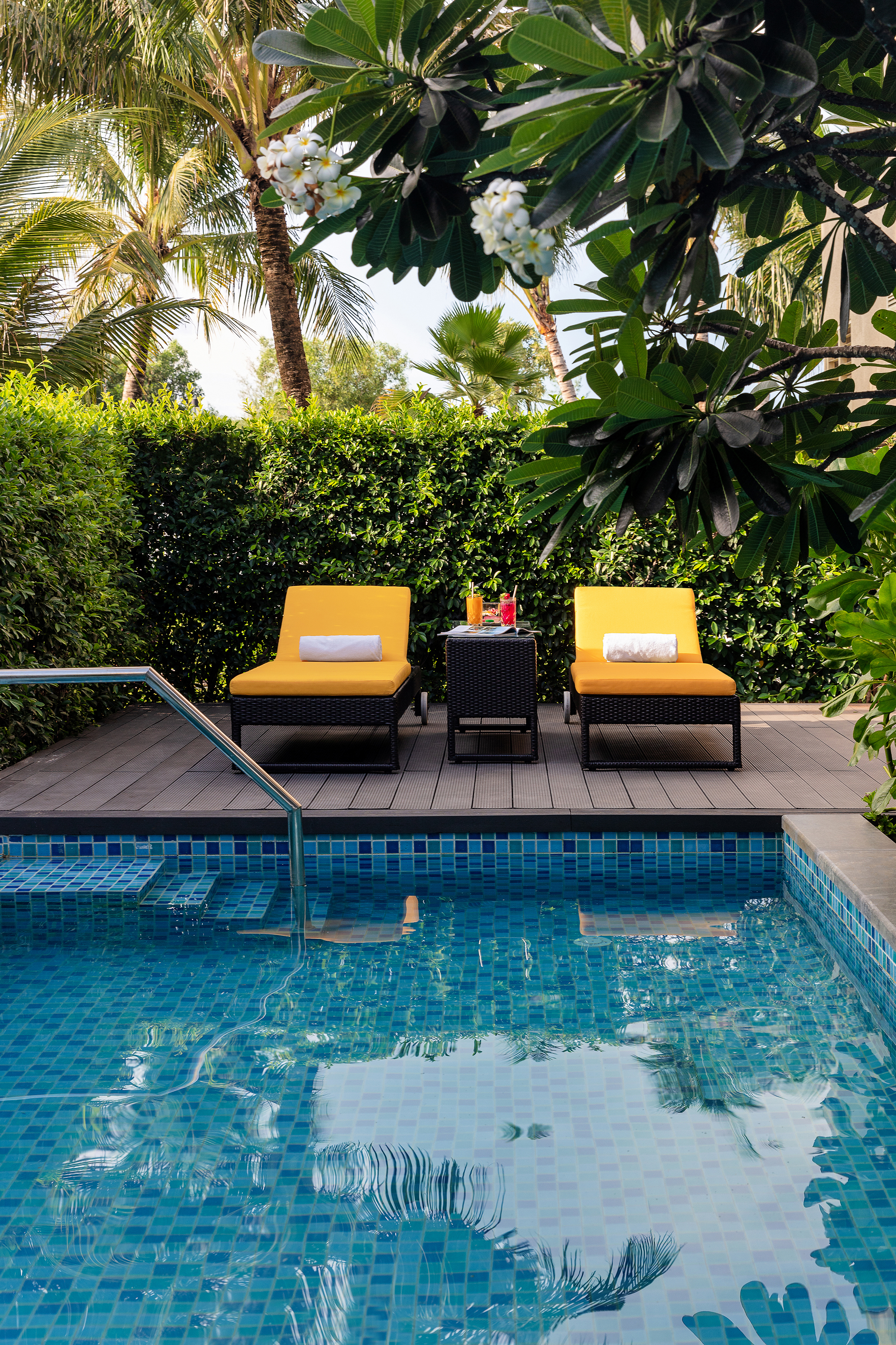 Double Pool View King Bed