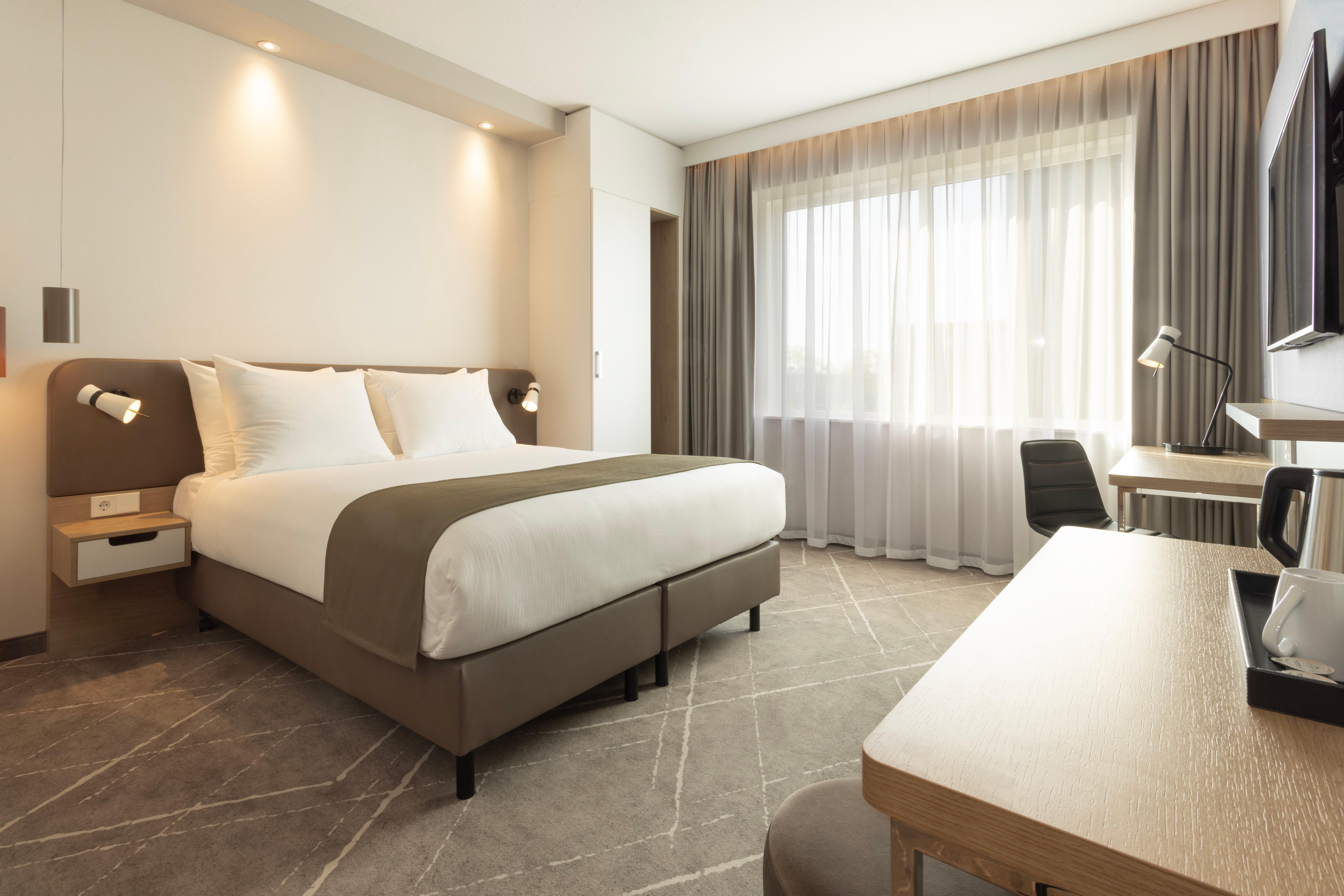 Double King Size Bed