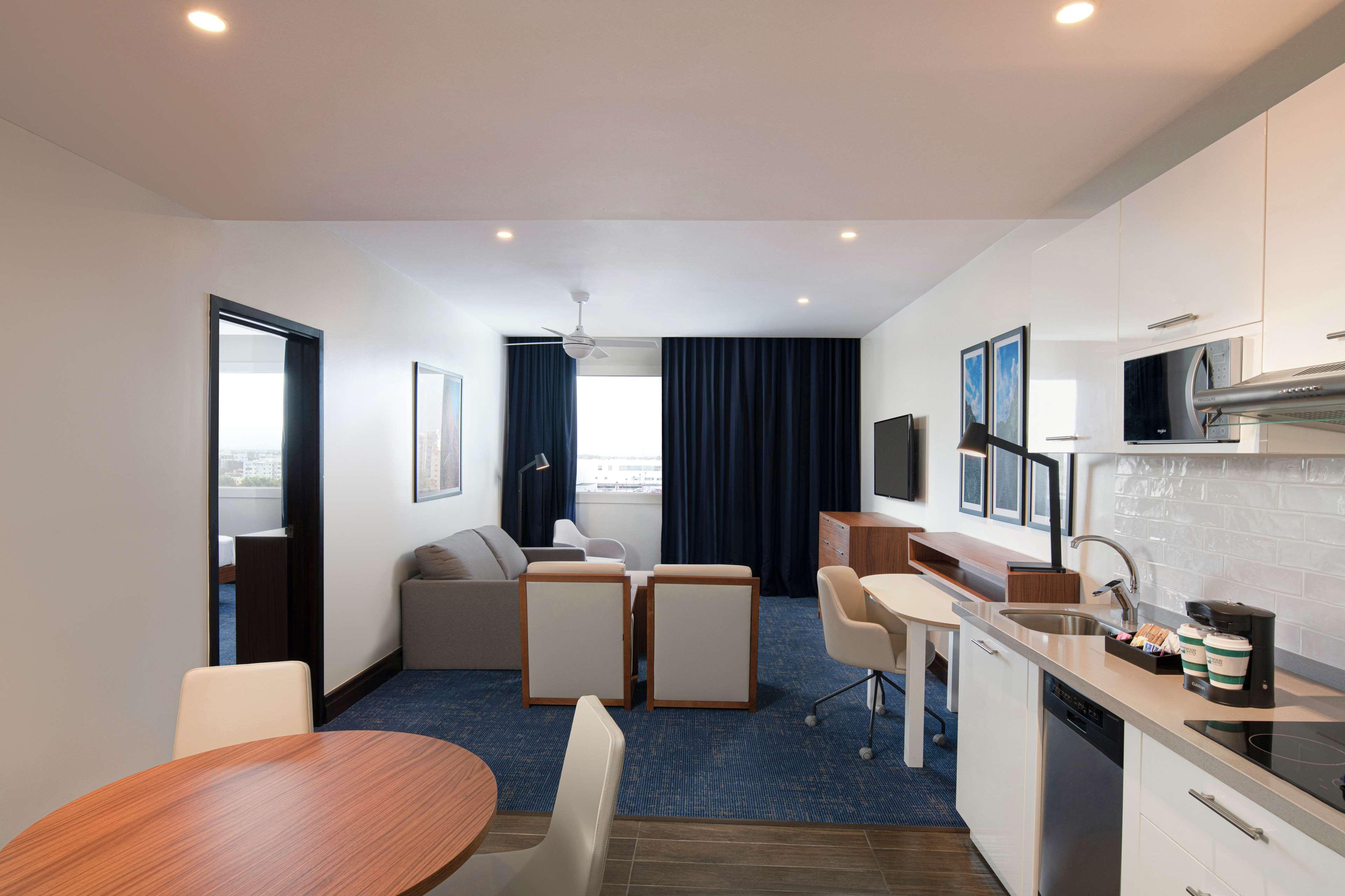 Suite Two Queen Beds One Bedroom