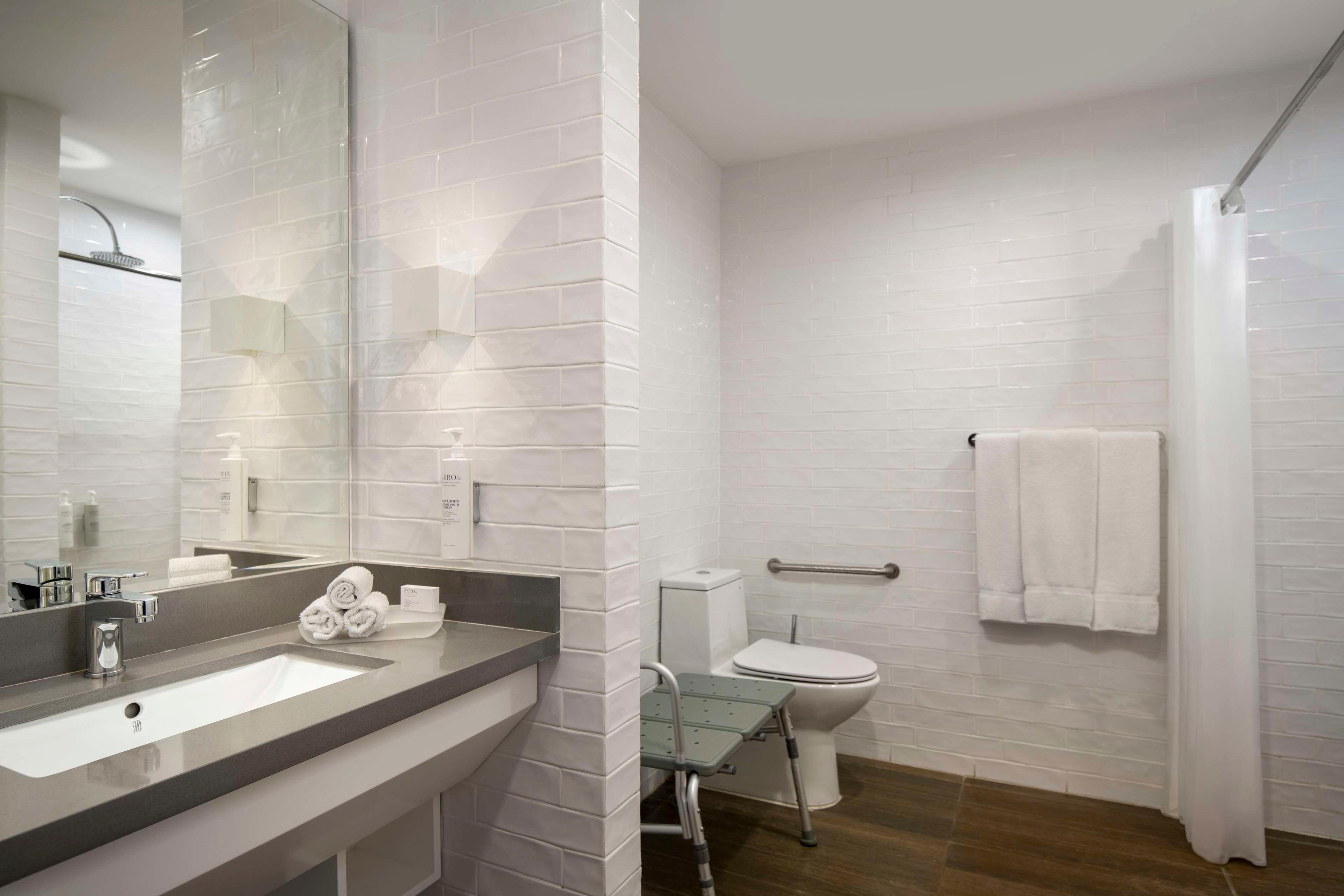 Studio Queen Bed Non Smoking