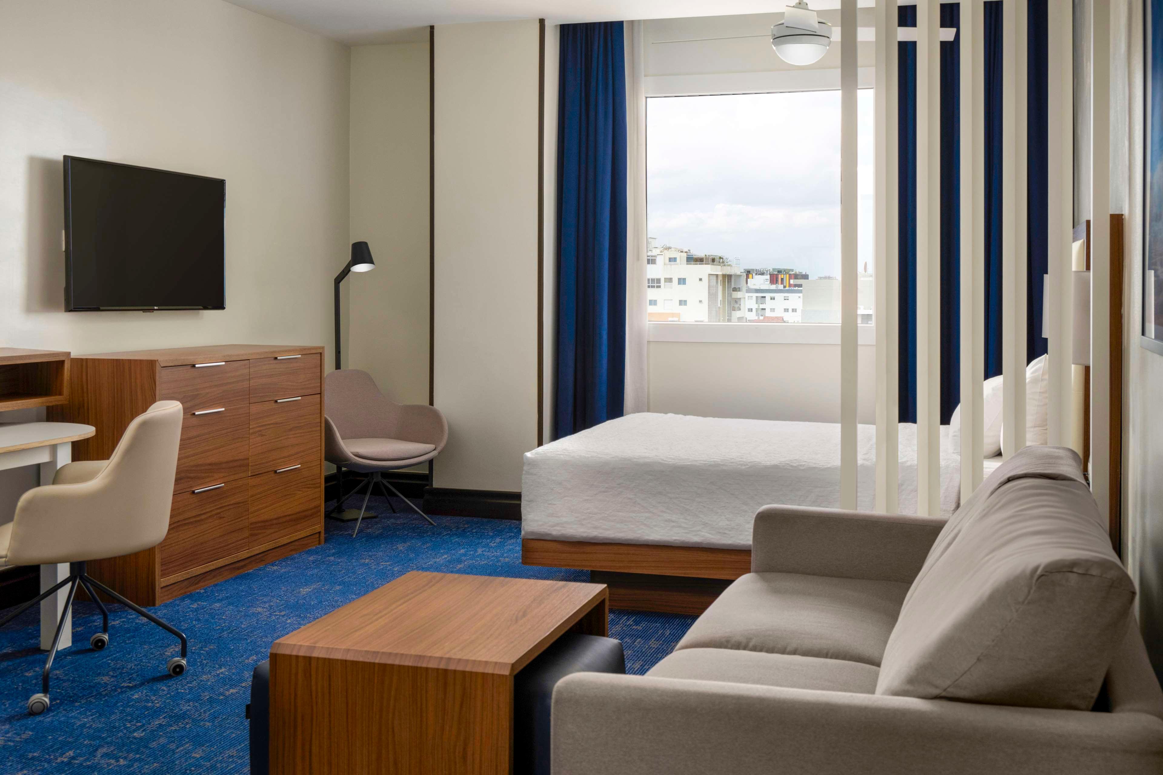 Studio Queen Size Bed