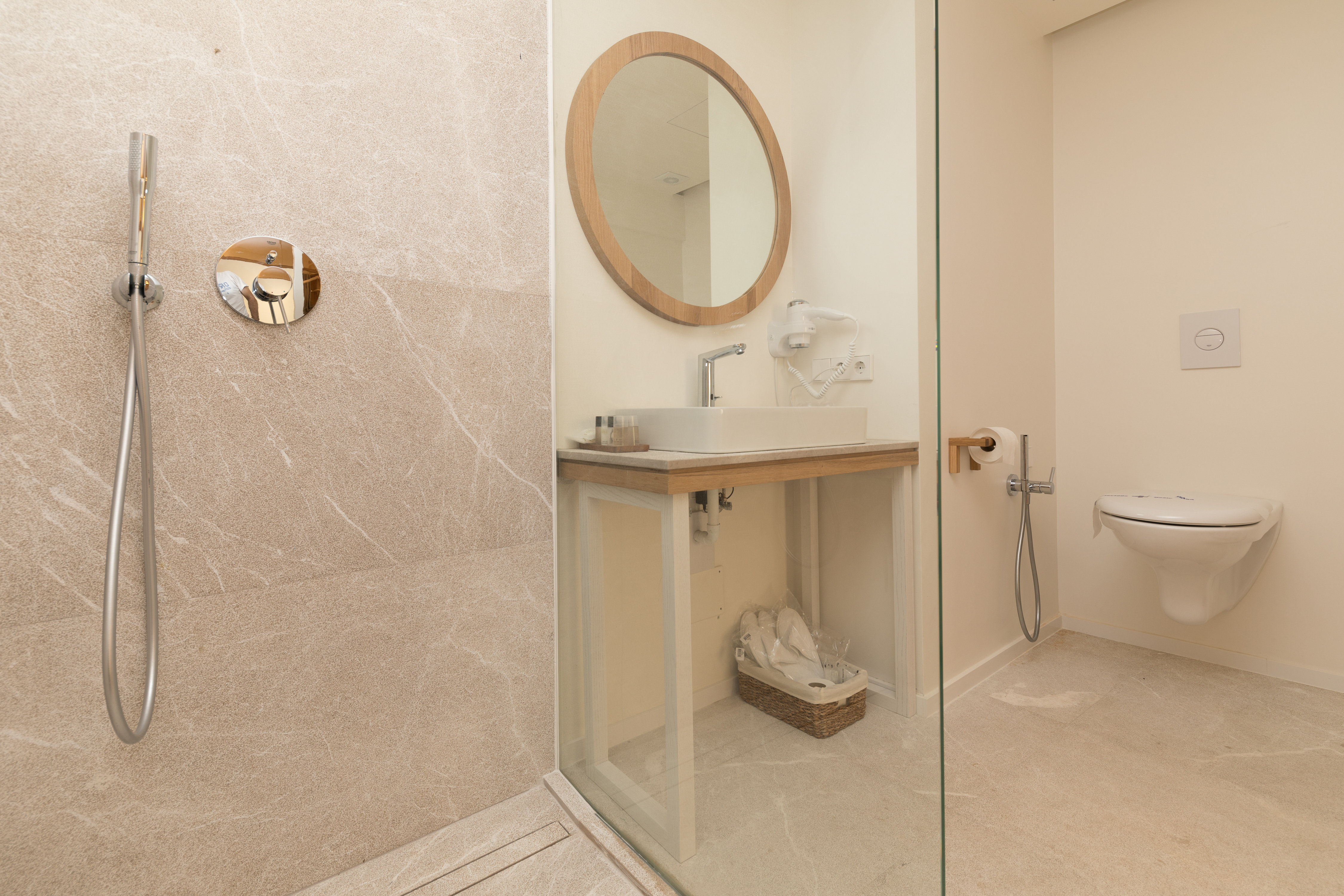 Double or Twin Standard