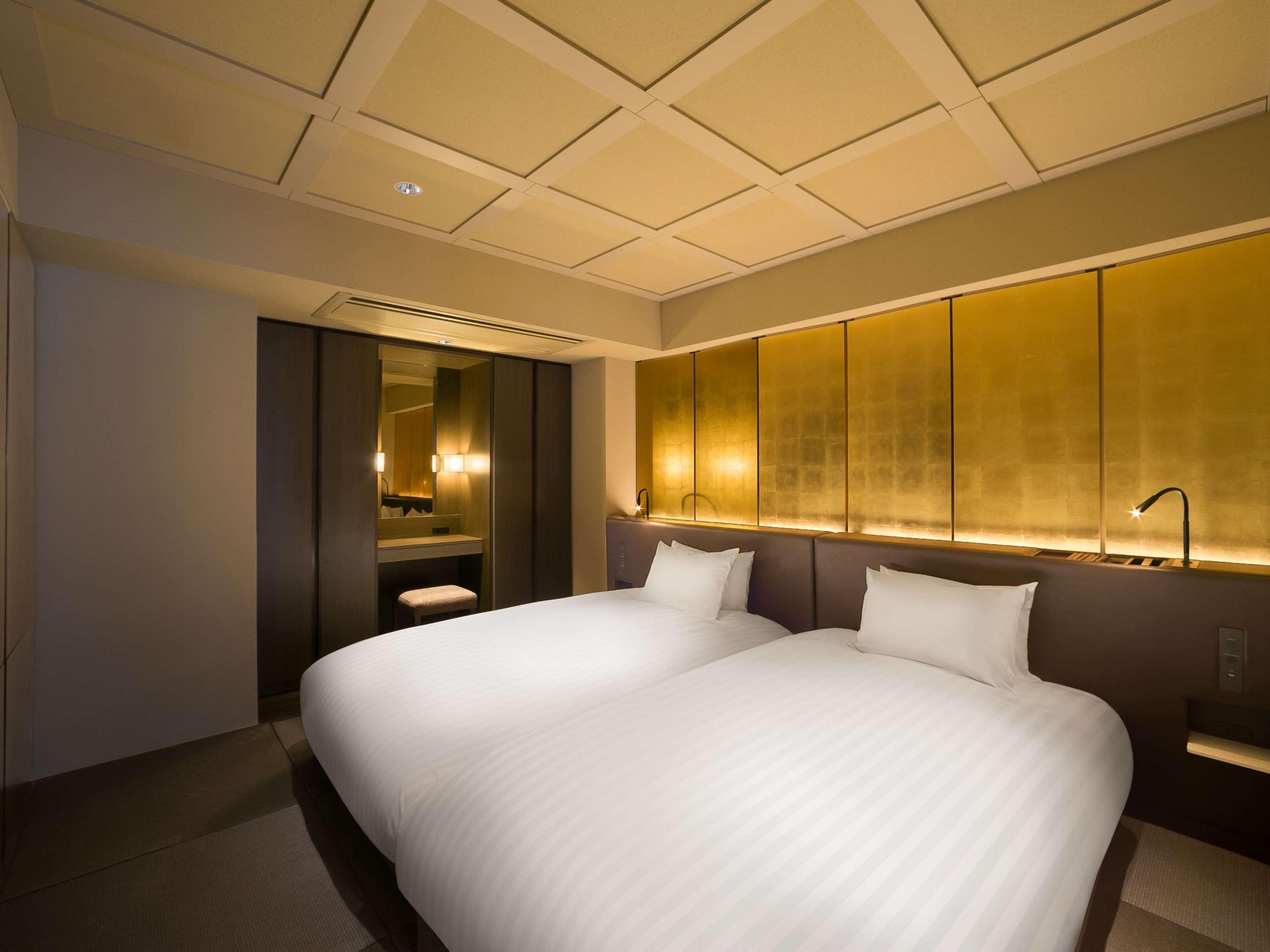 Quadruple Japanese Room with Views