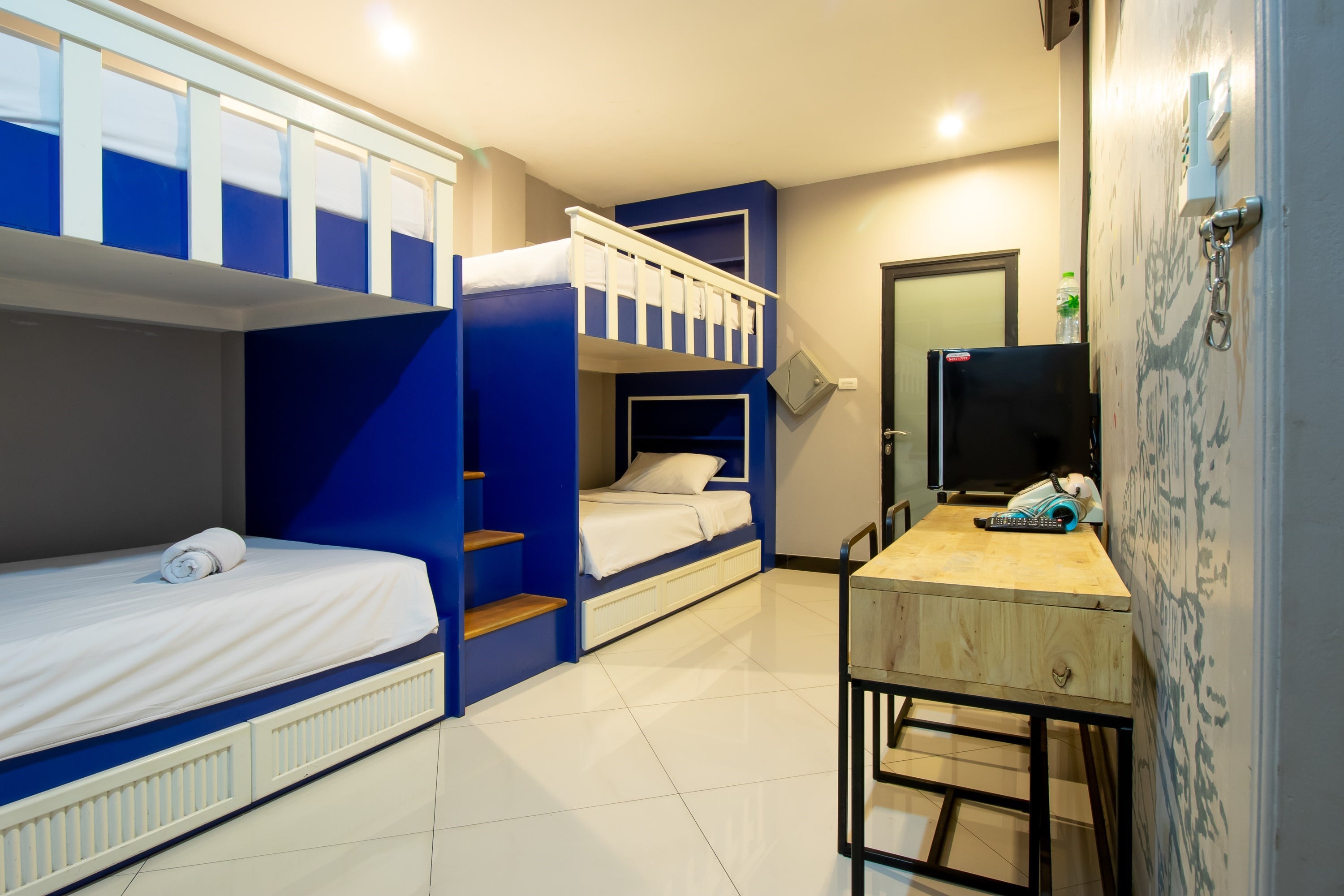 Quadruple Capacity 4