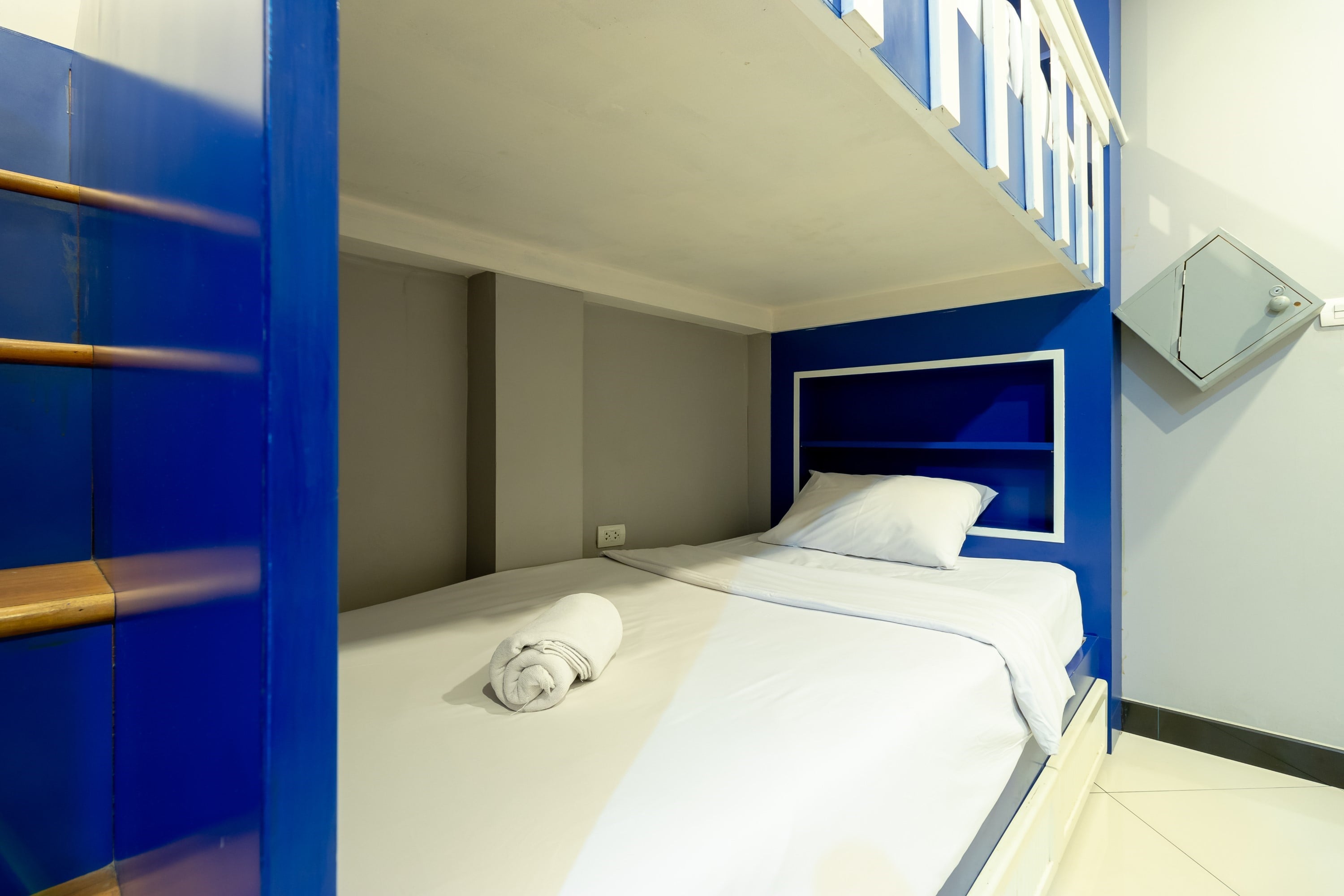 Quadruple Capacity 4