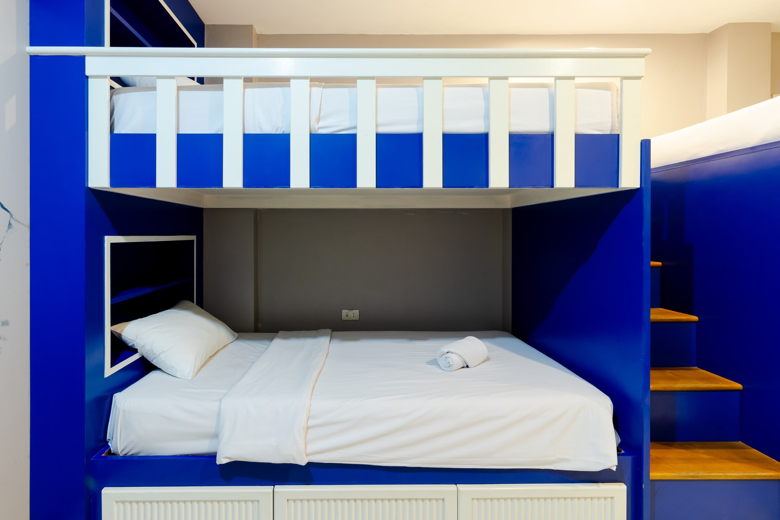 Quadruple Capacity 4