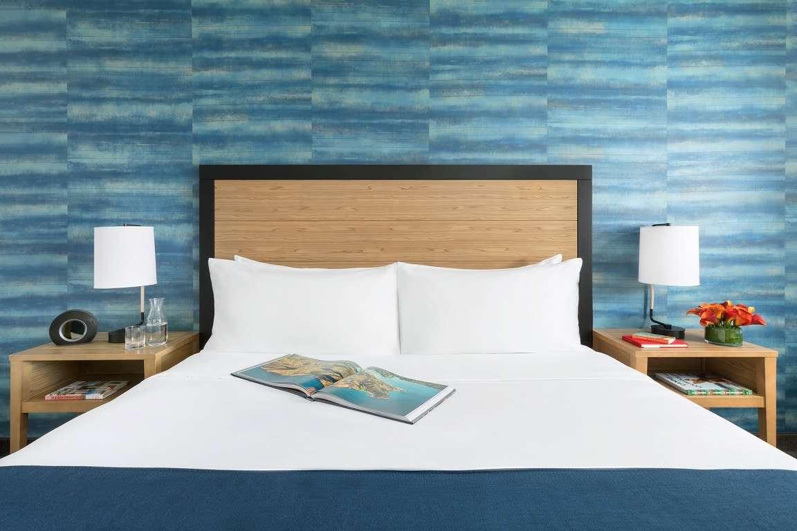 Room Partial Ocean View King Bed