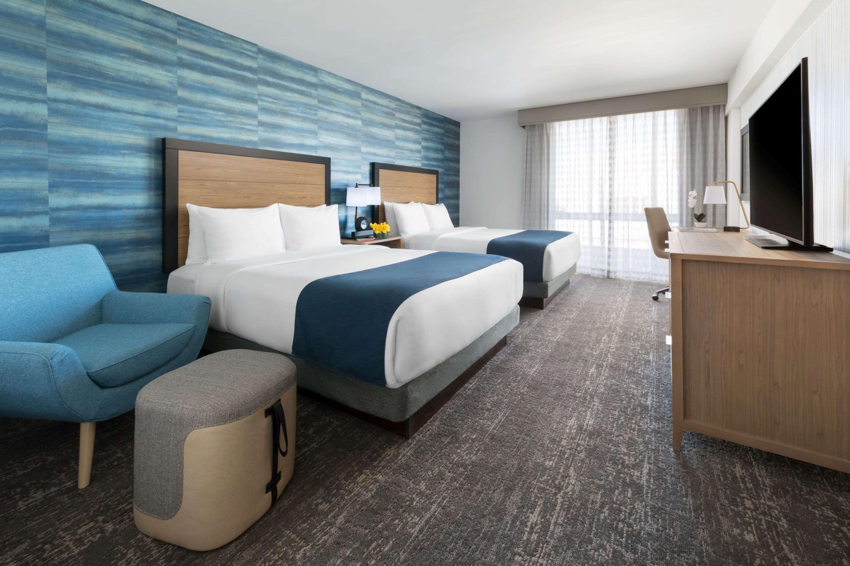 Room Deluxe Two Queen Beds