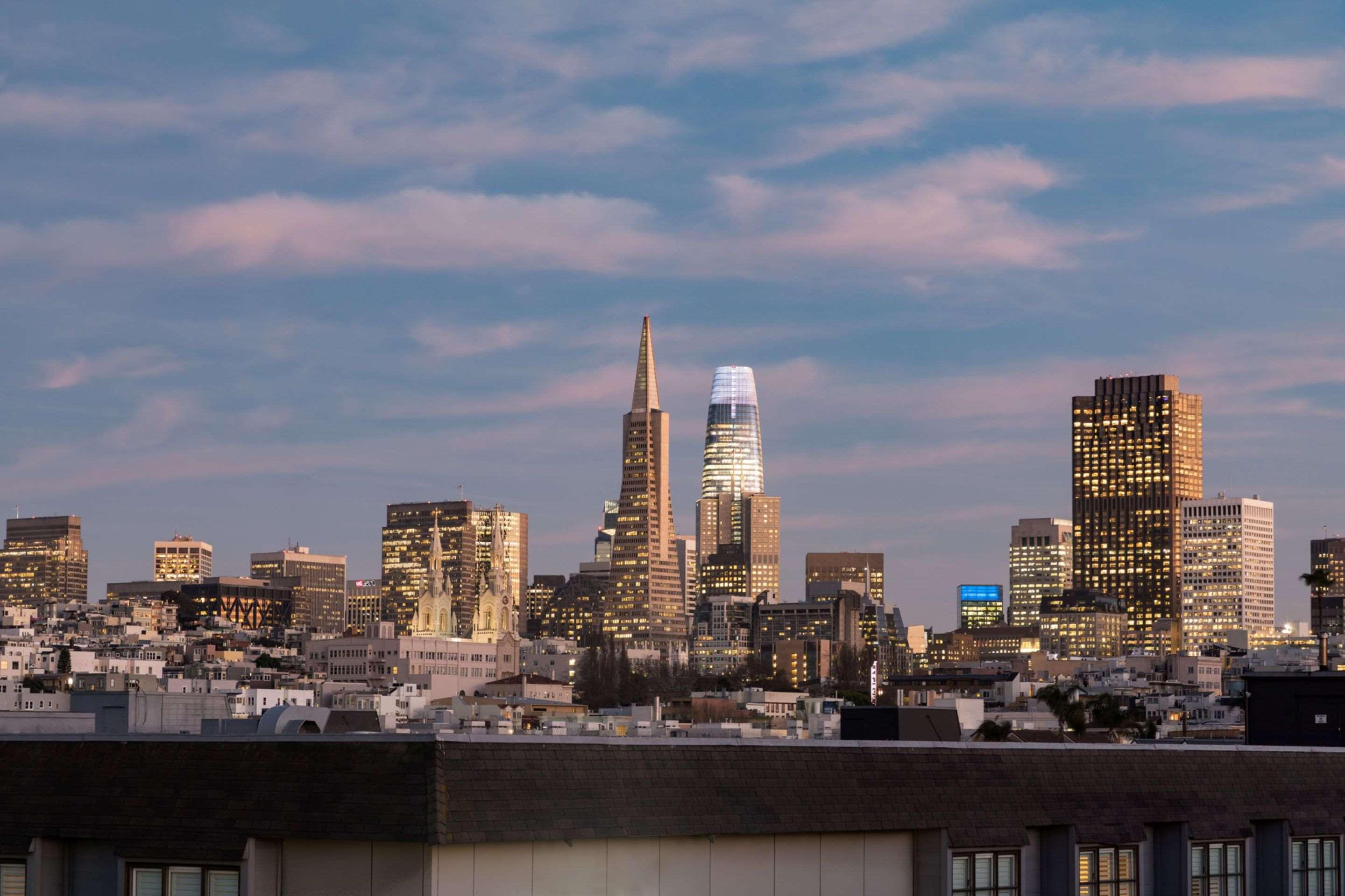 Room City View King Bed