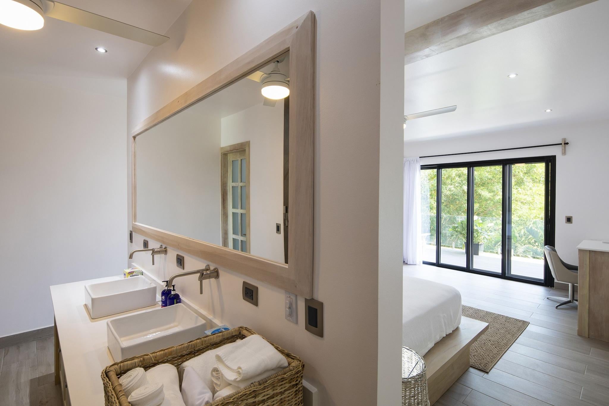 Double Pool View King Bed