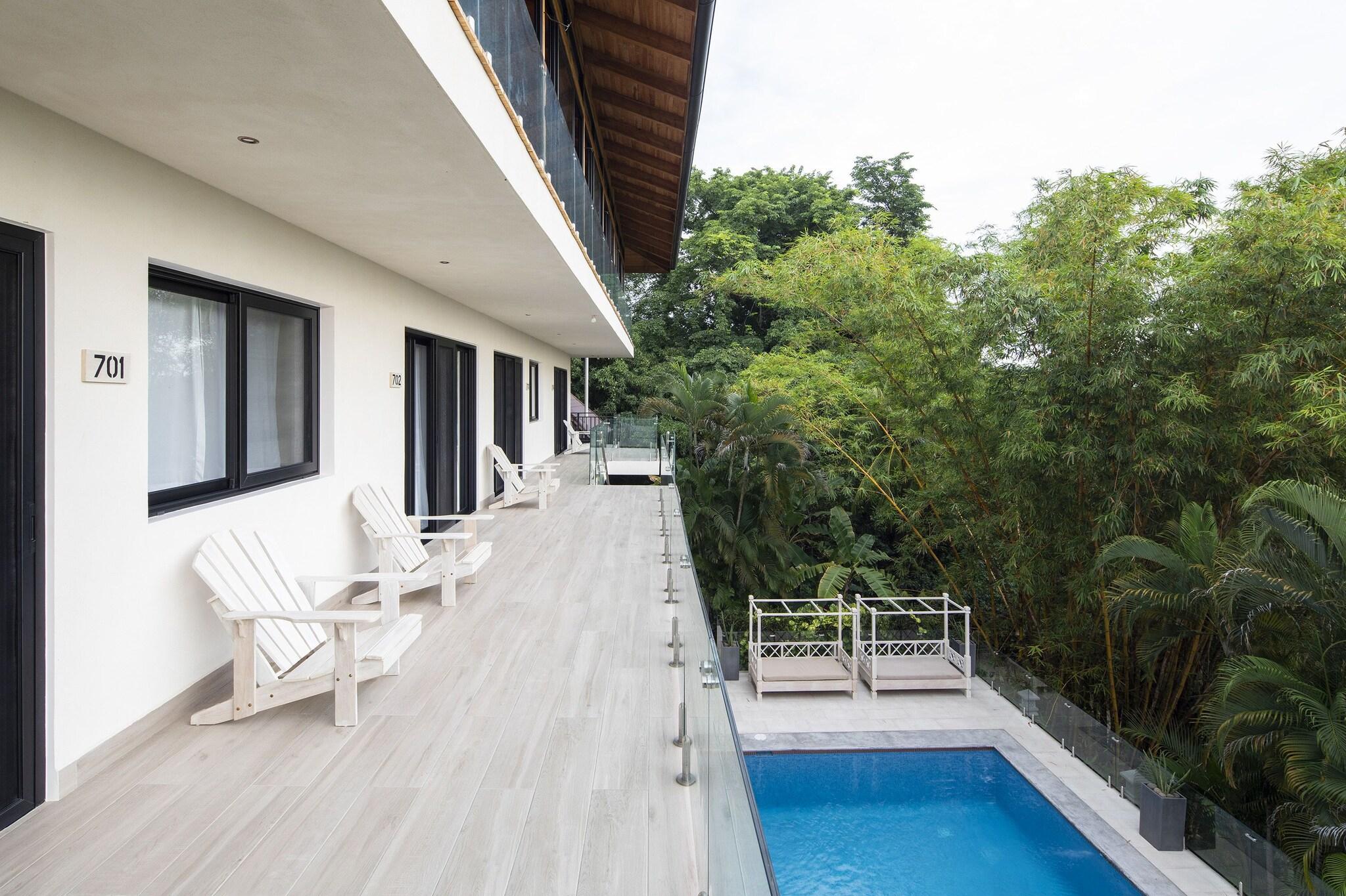 Double Pool View King Bed