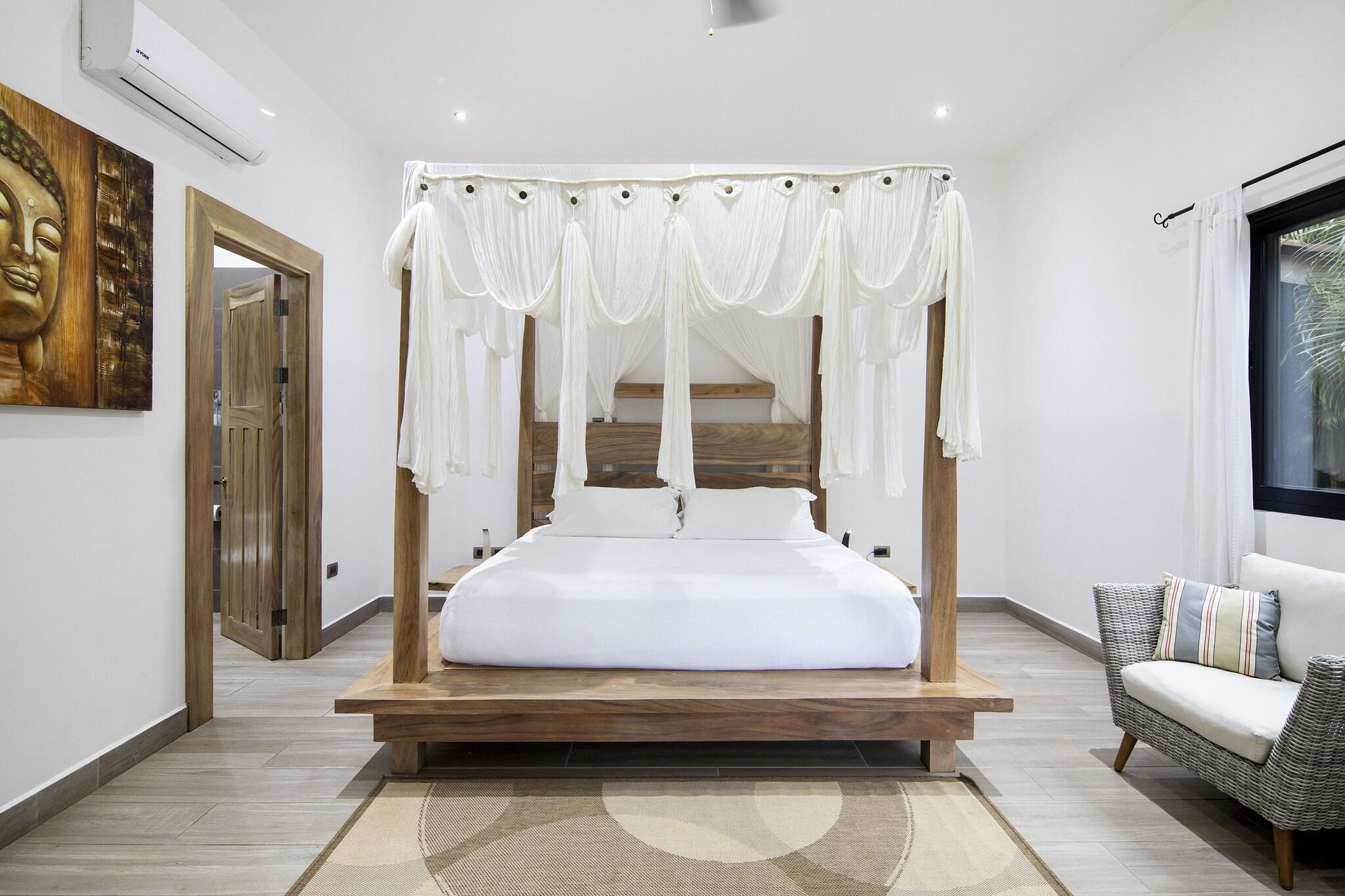 Villa King Size Bed