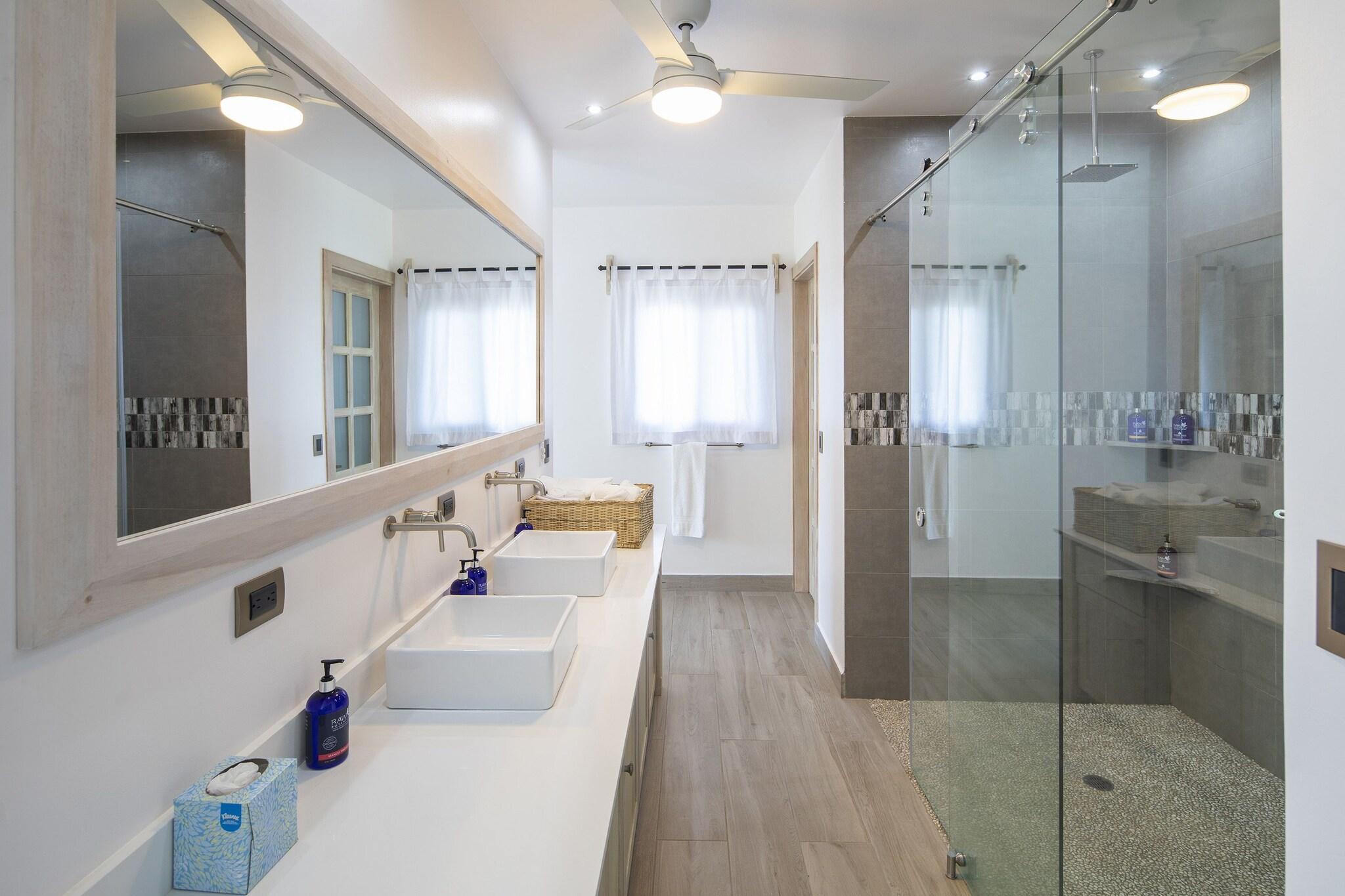 Double Deluxe Pool View