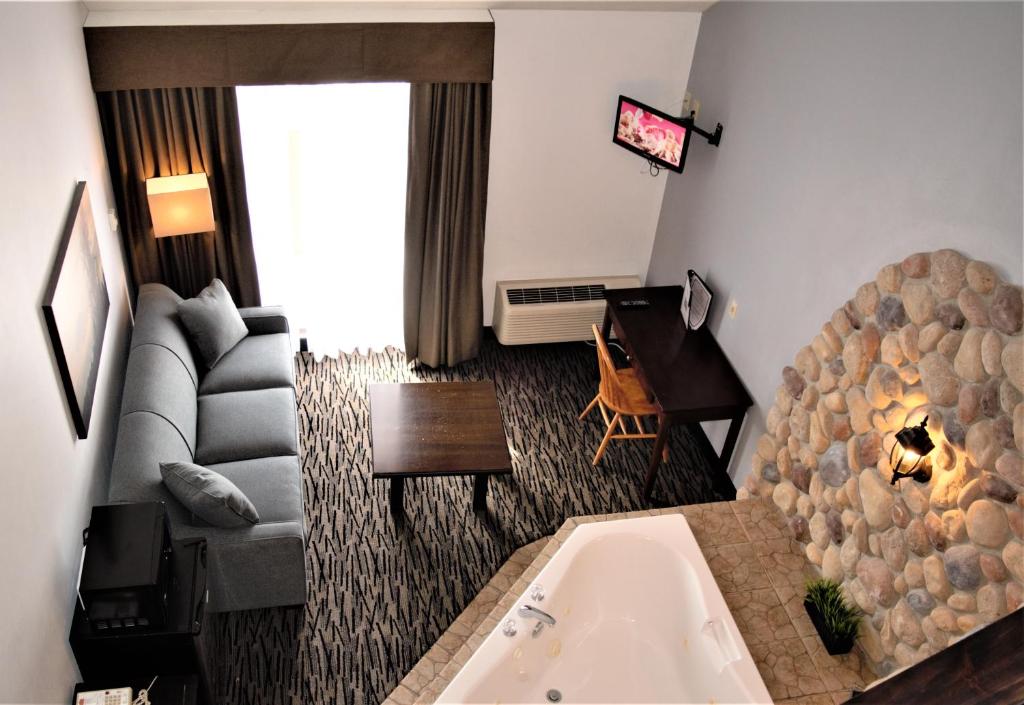 Suite with Jacuzzi