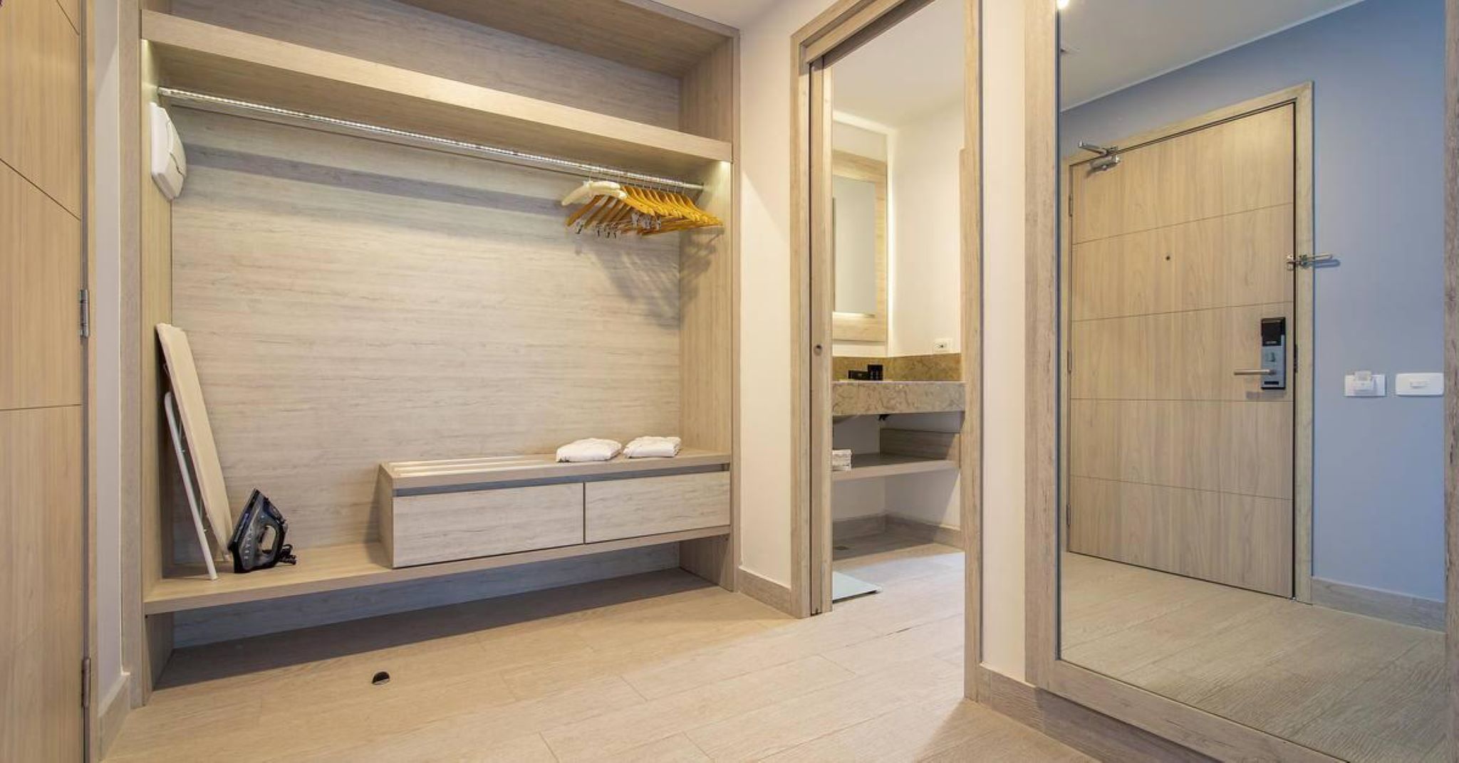 Room Premium King Bed