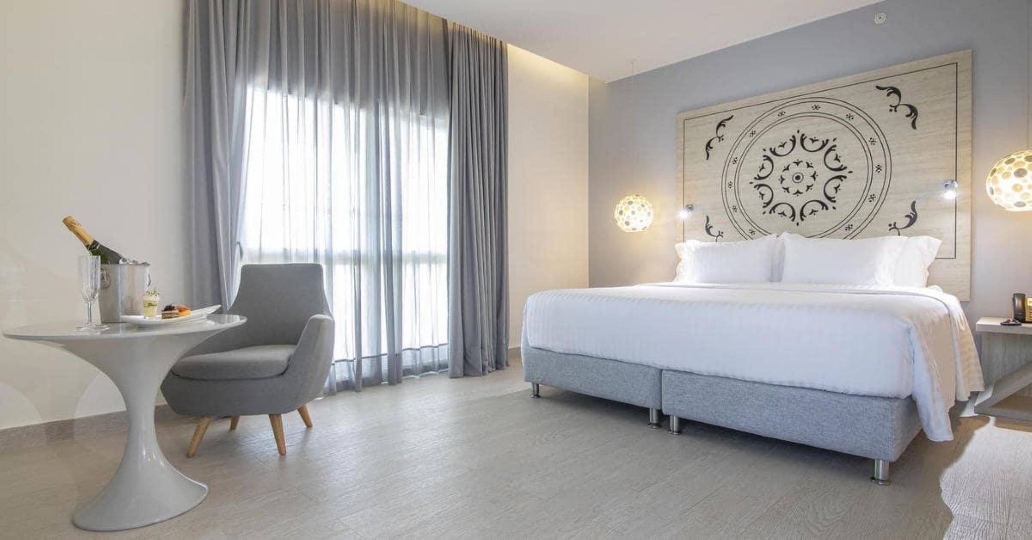 Room Premium King Bed