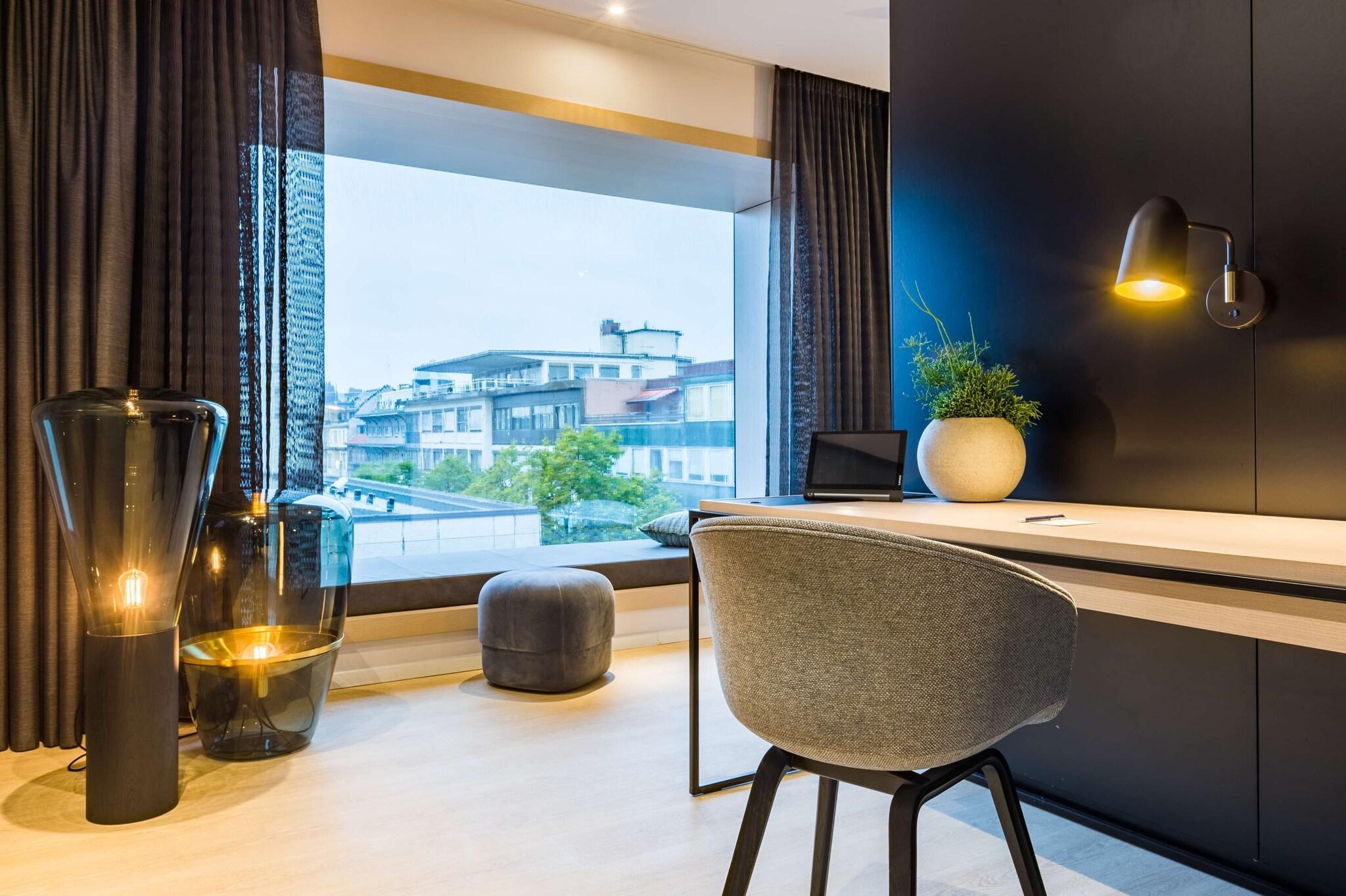 Suite King Bed One Bedroom 