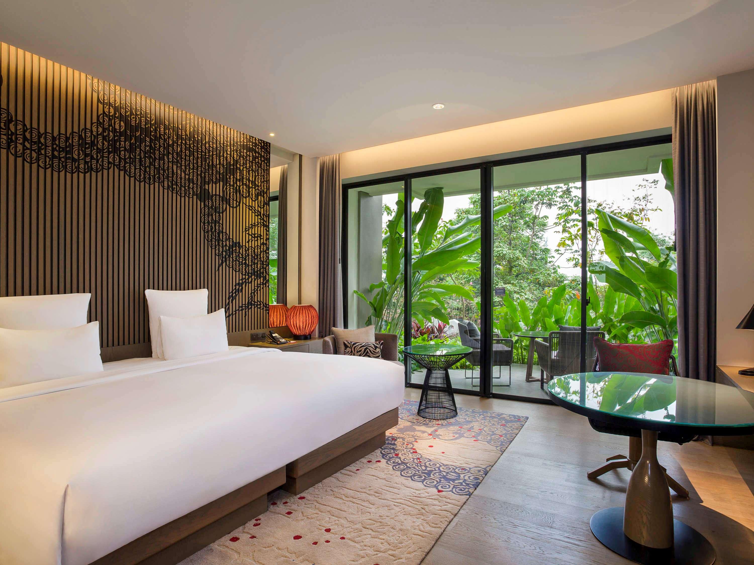 Double Deluxe Pool View