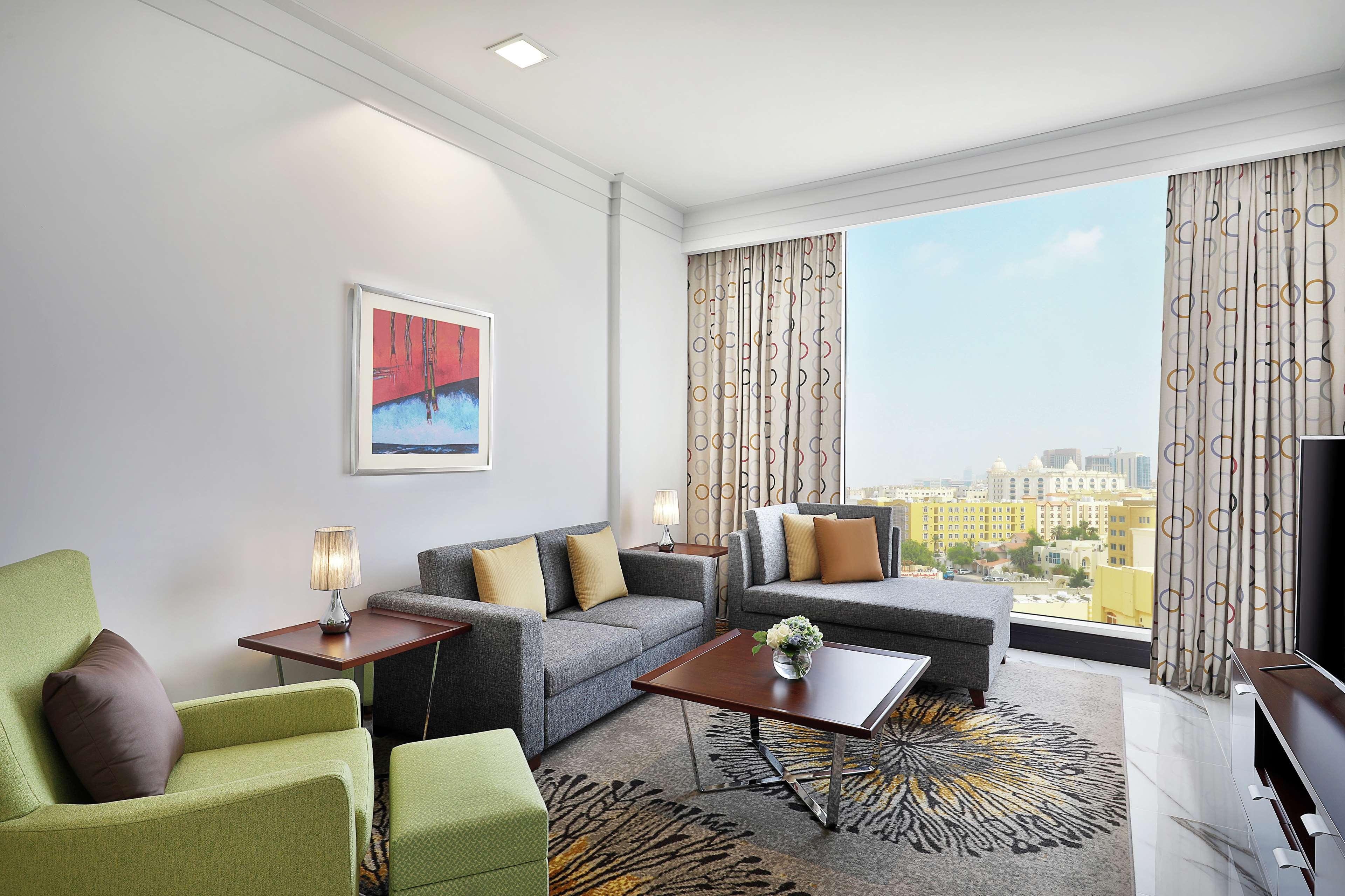 Suite Deluxe King Bed