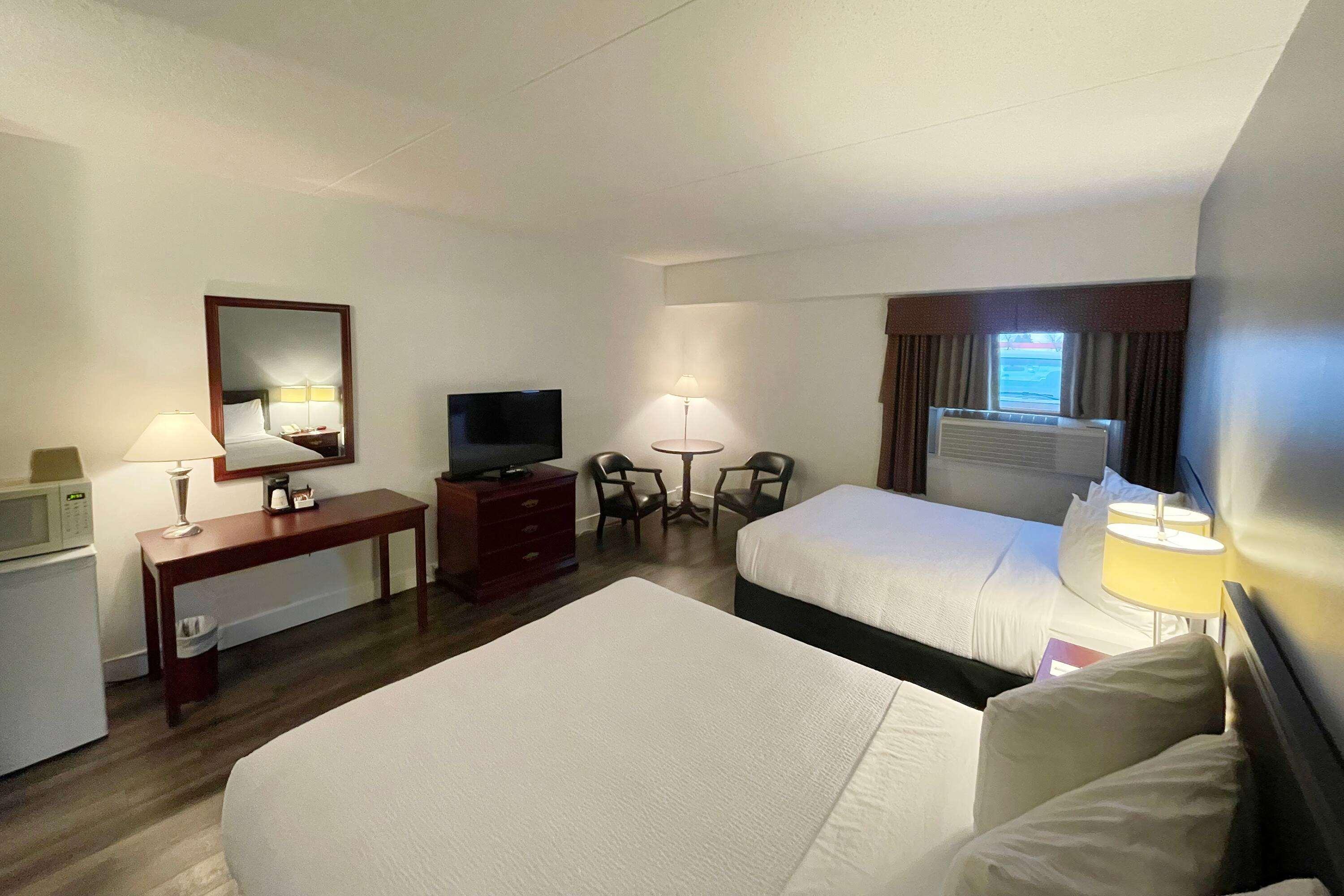 Room Deluxe Two Queen Beds