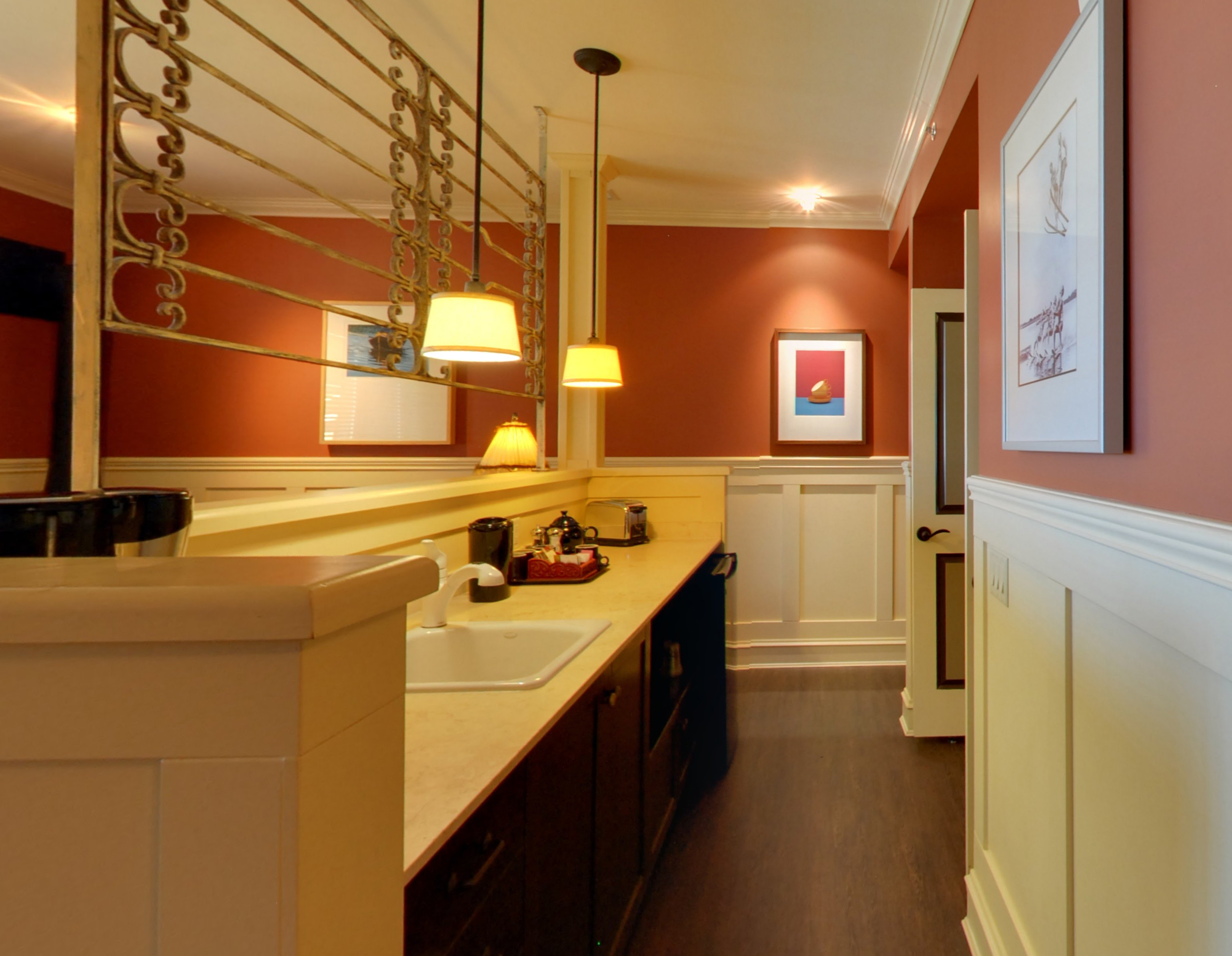 Studio King Size Bed