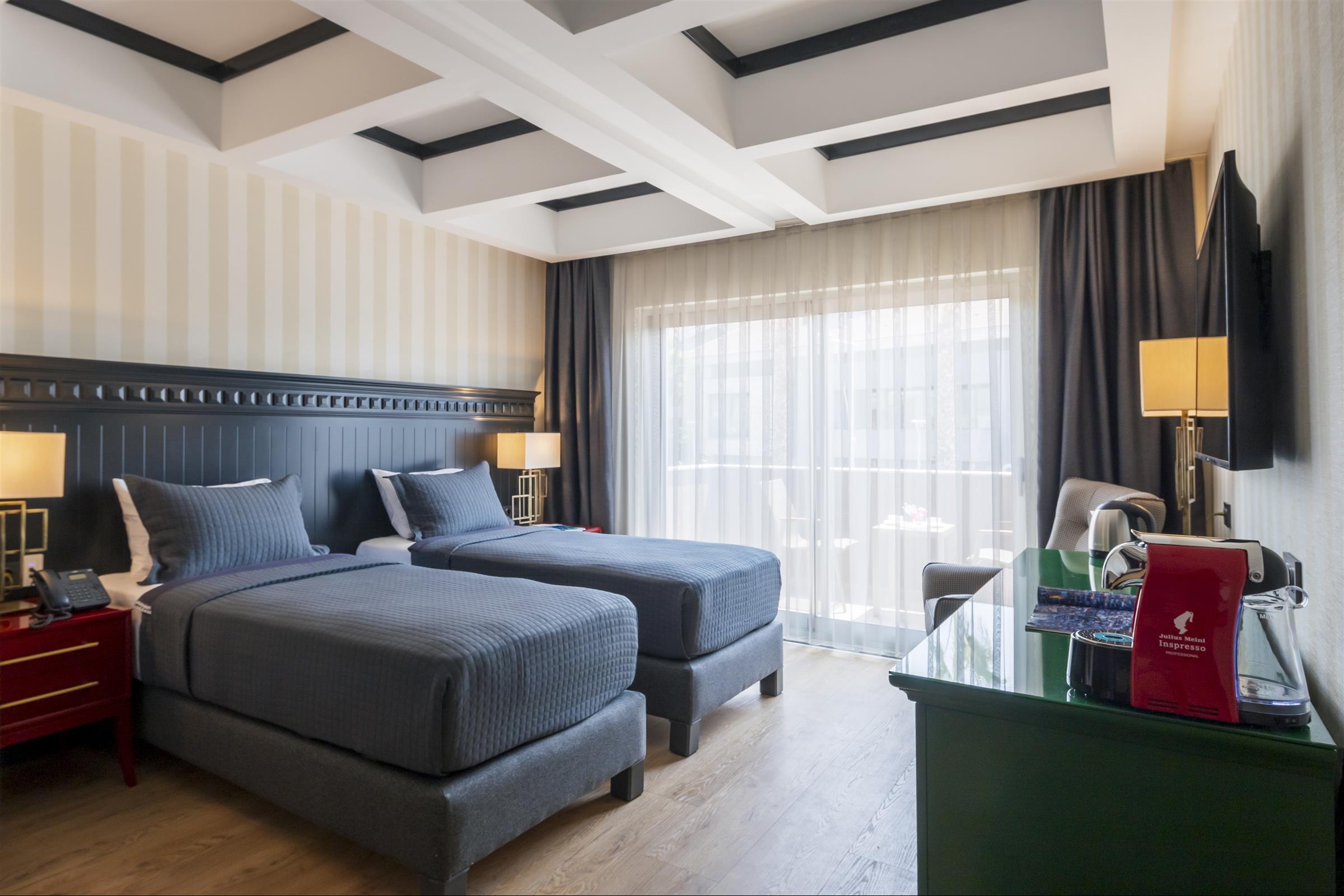 Twin Superior Park View