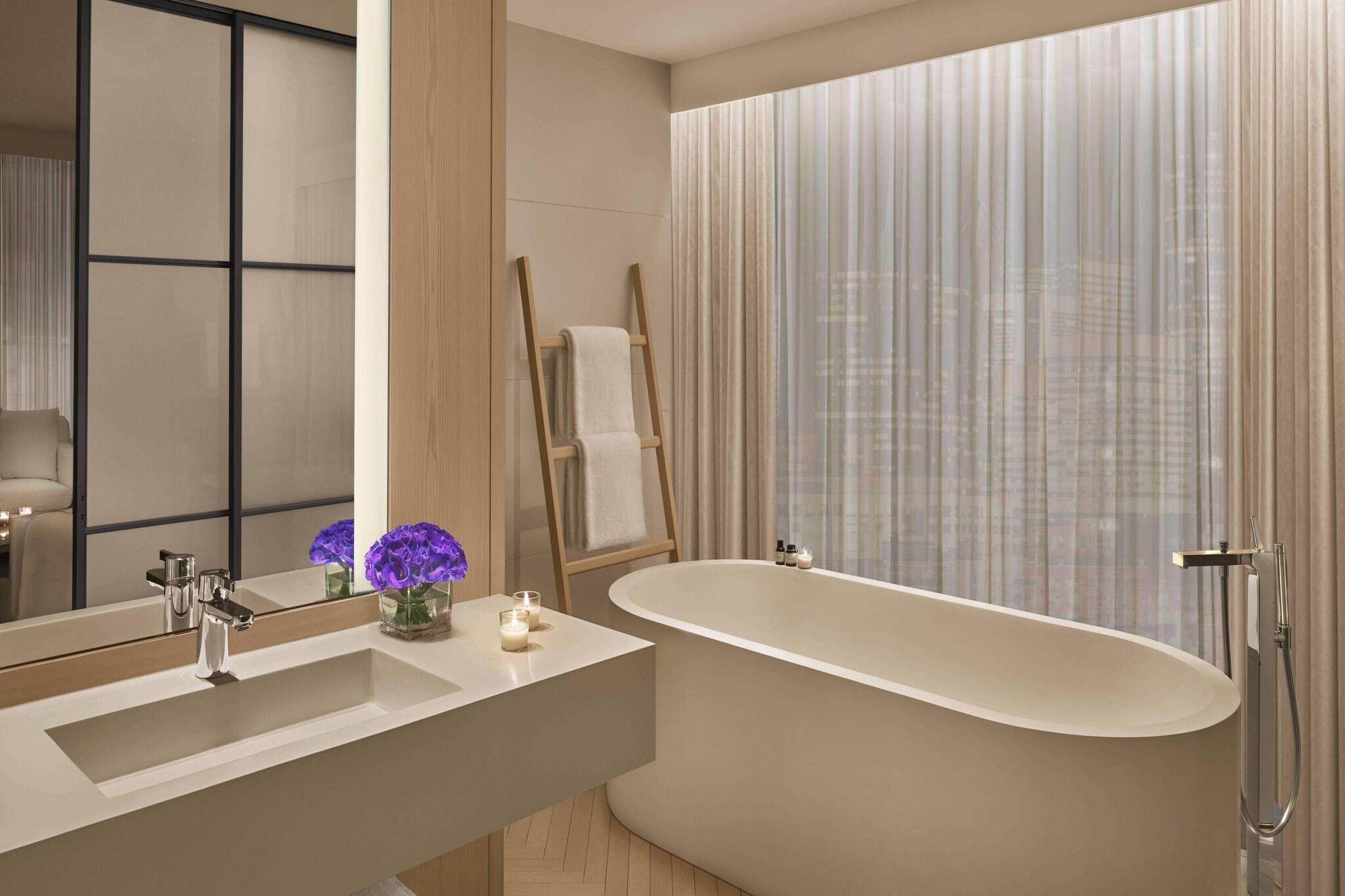 Suite Premier King Bed