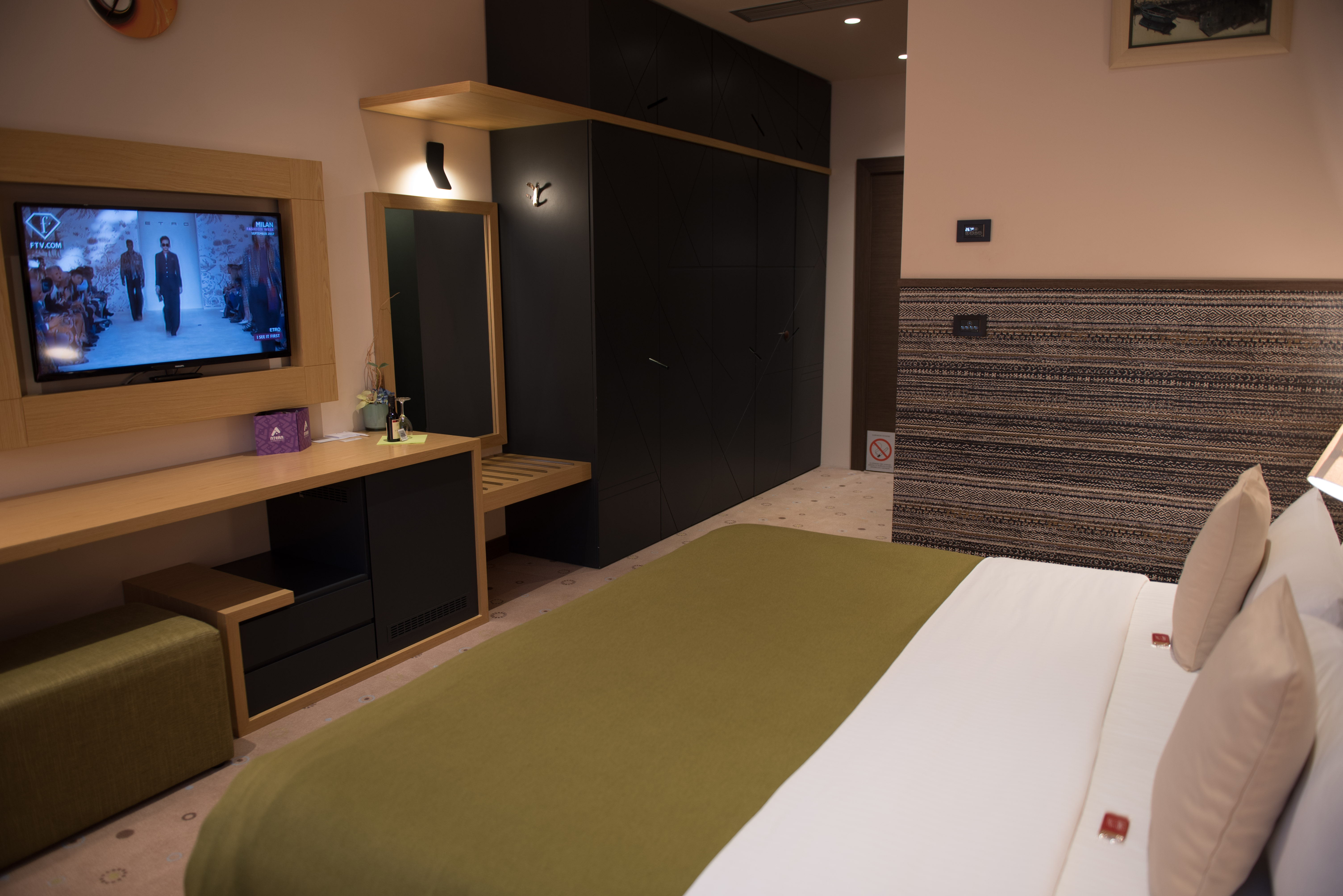 Double or Twin Standard